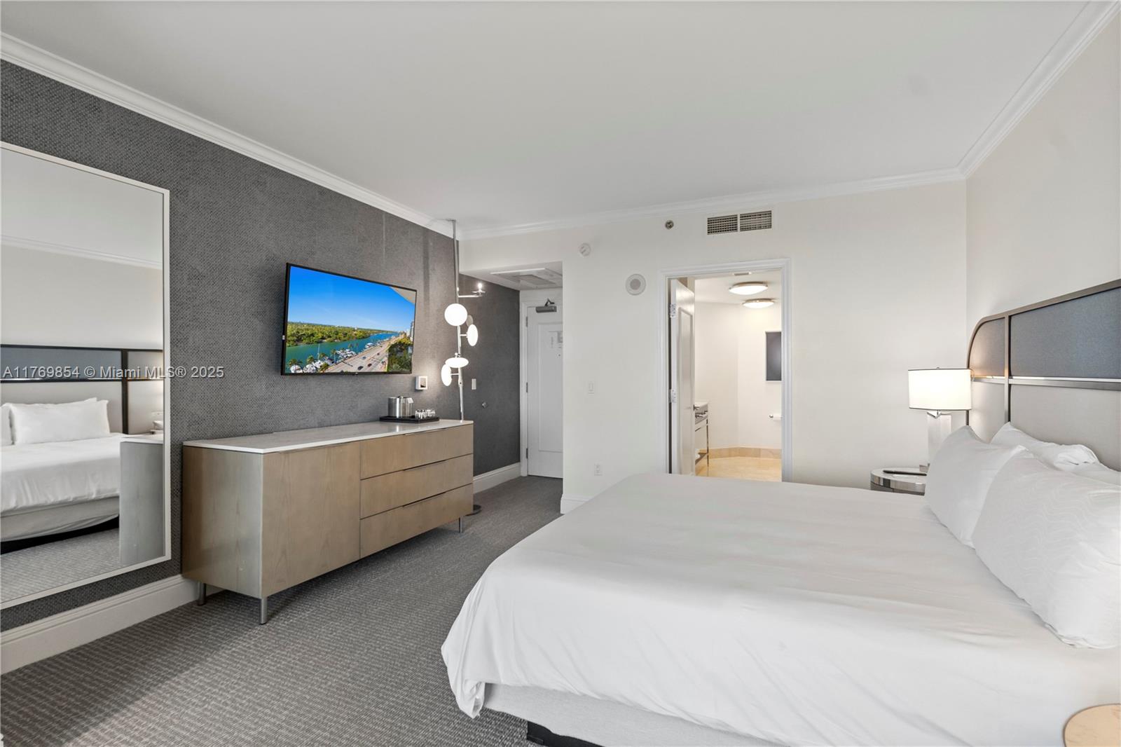 FONTAINEBLEAU II CONDO - Residential