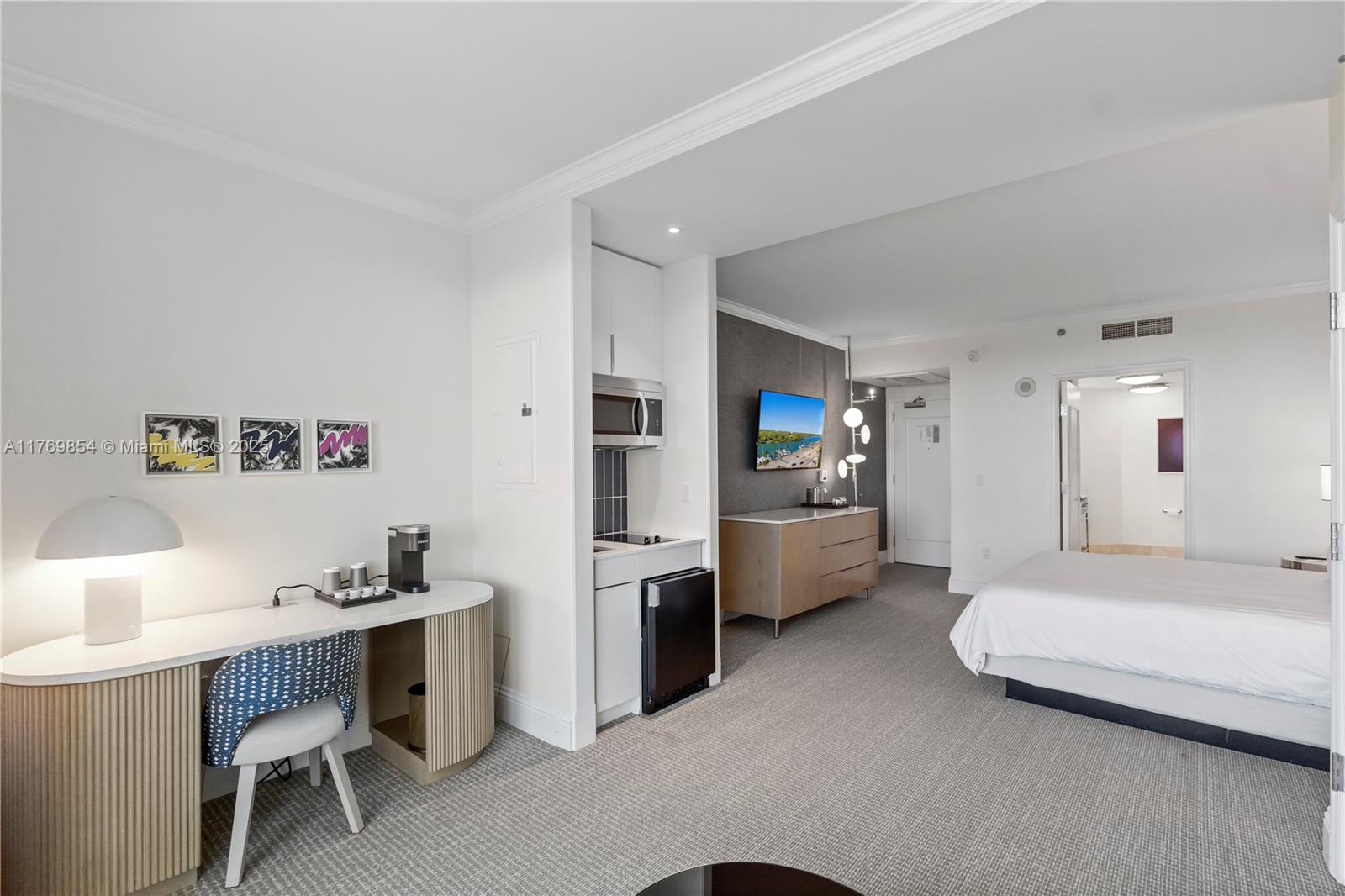 FONTAINEBLEAU II CONDO - Residential