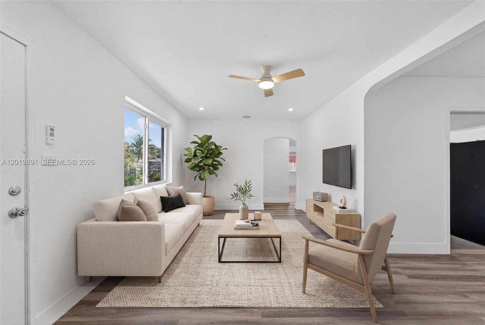 CLYDE LUCAS MANOR - Residential