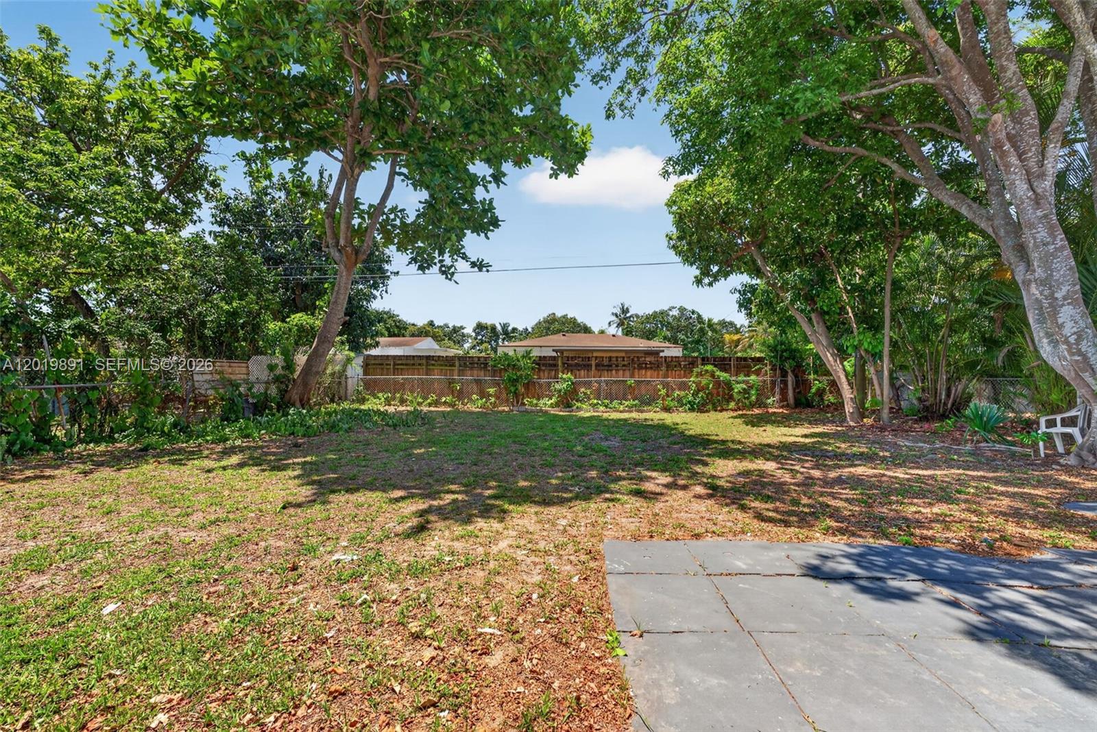 CLYDE LUCAS MANOR - Residential