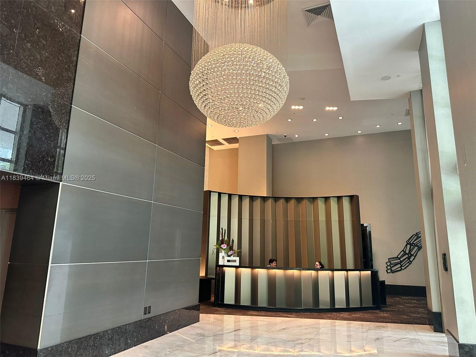 Don't miss this 1/1 beautiful corner unit at exclusive The Plaza at Brickell. Marble Floors, brand new blinds and first class amenities. Walking distance to shops and restaurants. Easy to show.