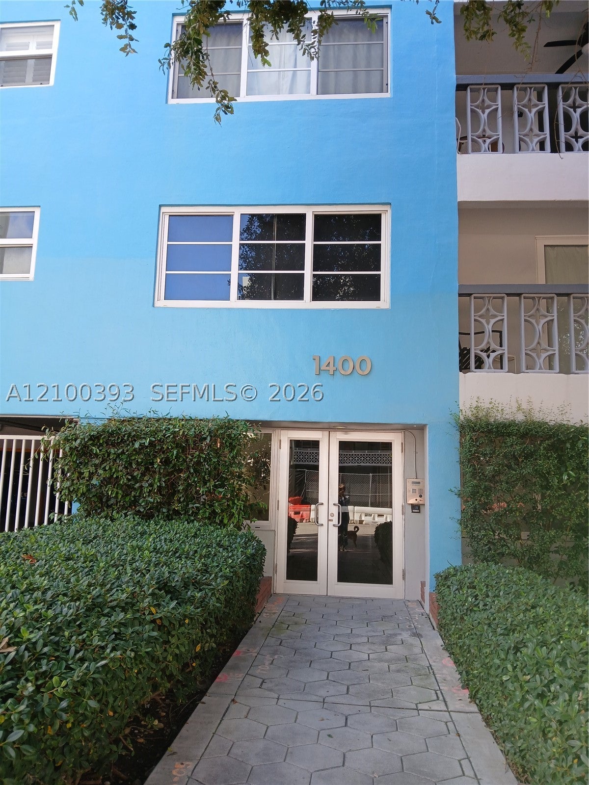 Properties 1 1400 Lincoln Rd 301