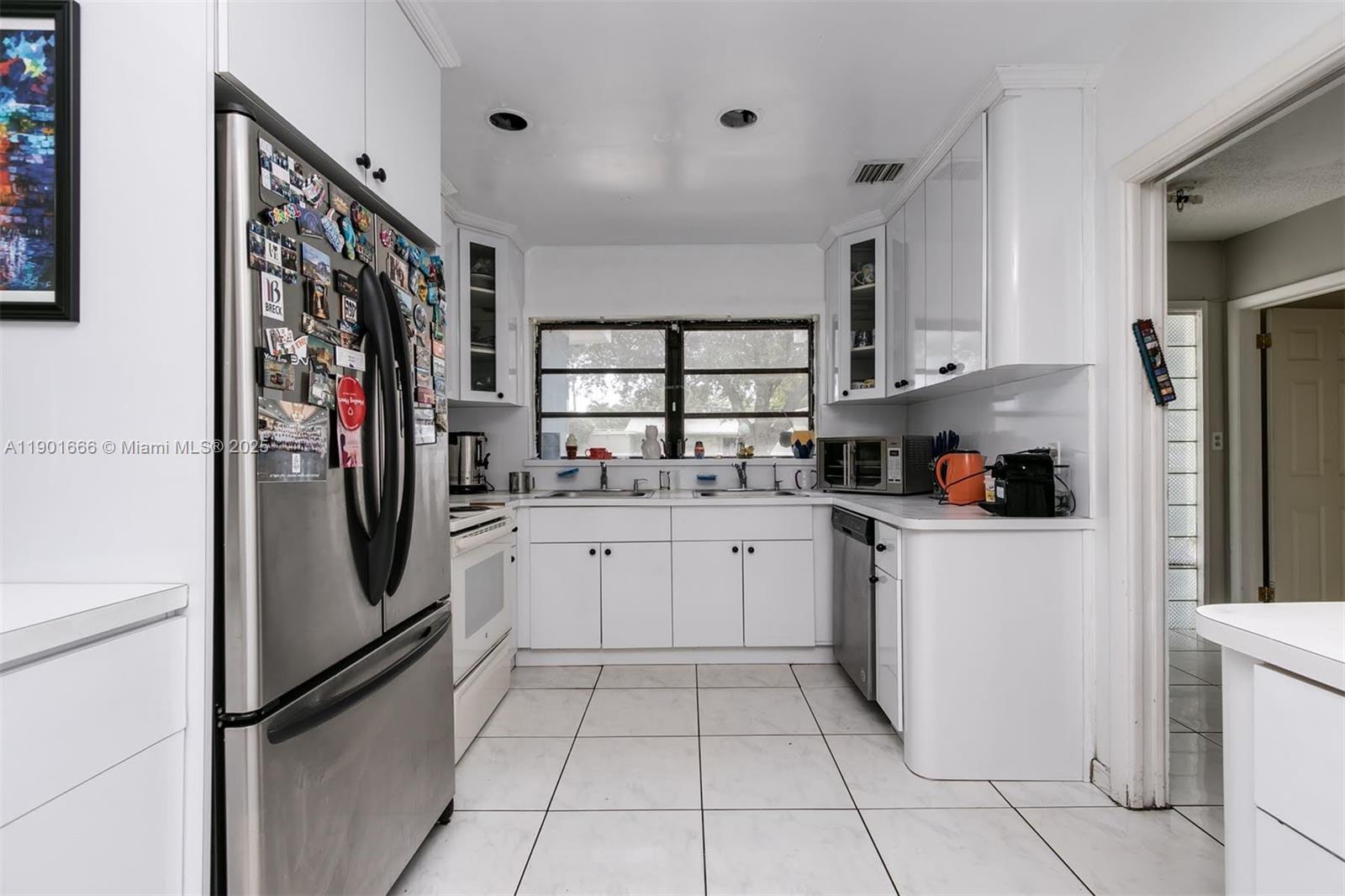 WINDWARD HEIGHTS NO 4 - Residential