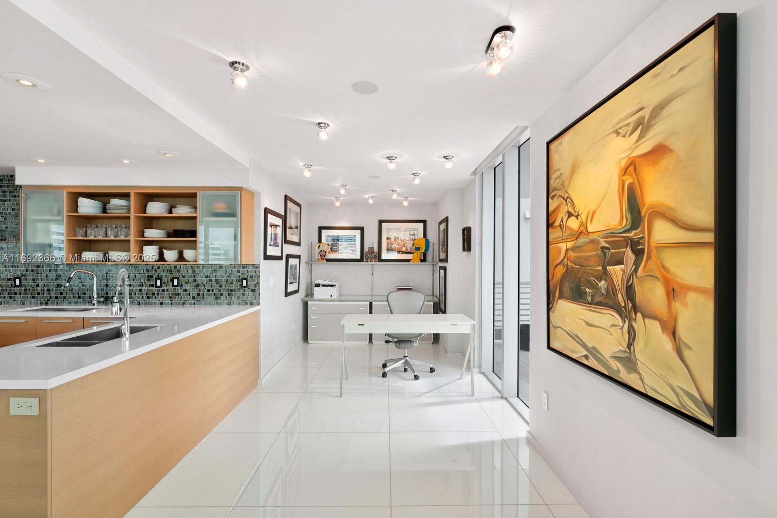 CAPRI SOUTH BEACH CONDO - Residential