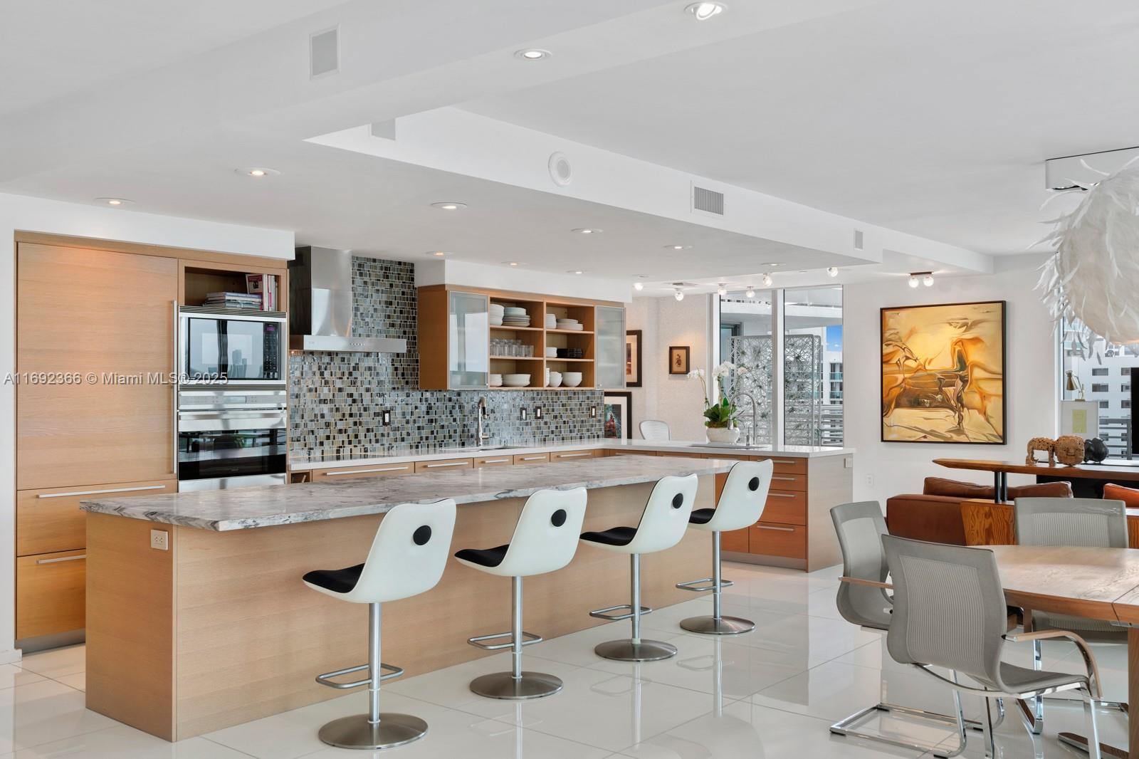 CAPRI SOUTH BEACH CONDO - Residential