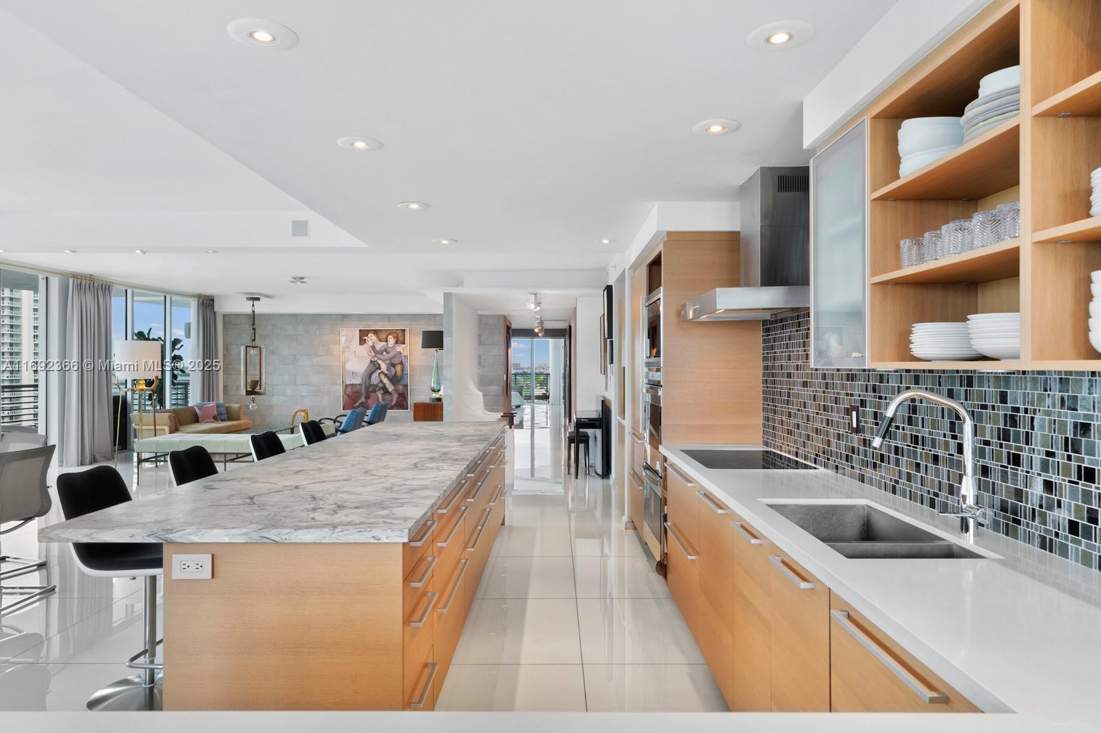 CAPRI SOUTH BEACH CONDO - Residential