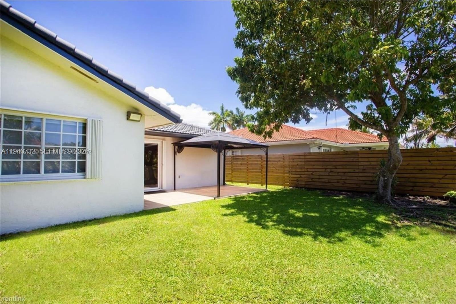 P A AT WEST KENDALL - Residential Lease