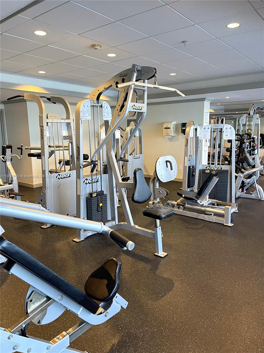 SUNSET HARBOUR SOUTH COND - Residential Lease