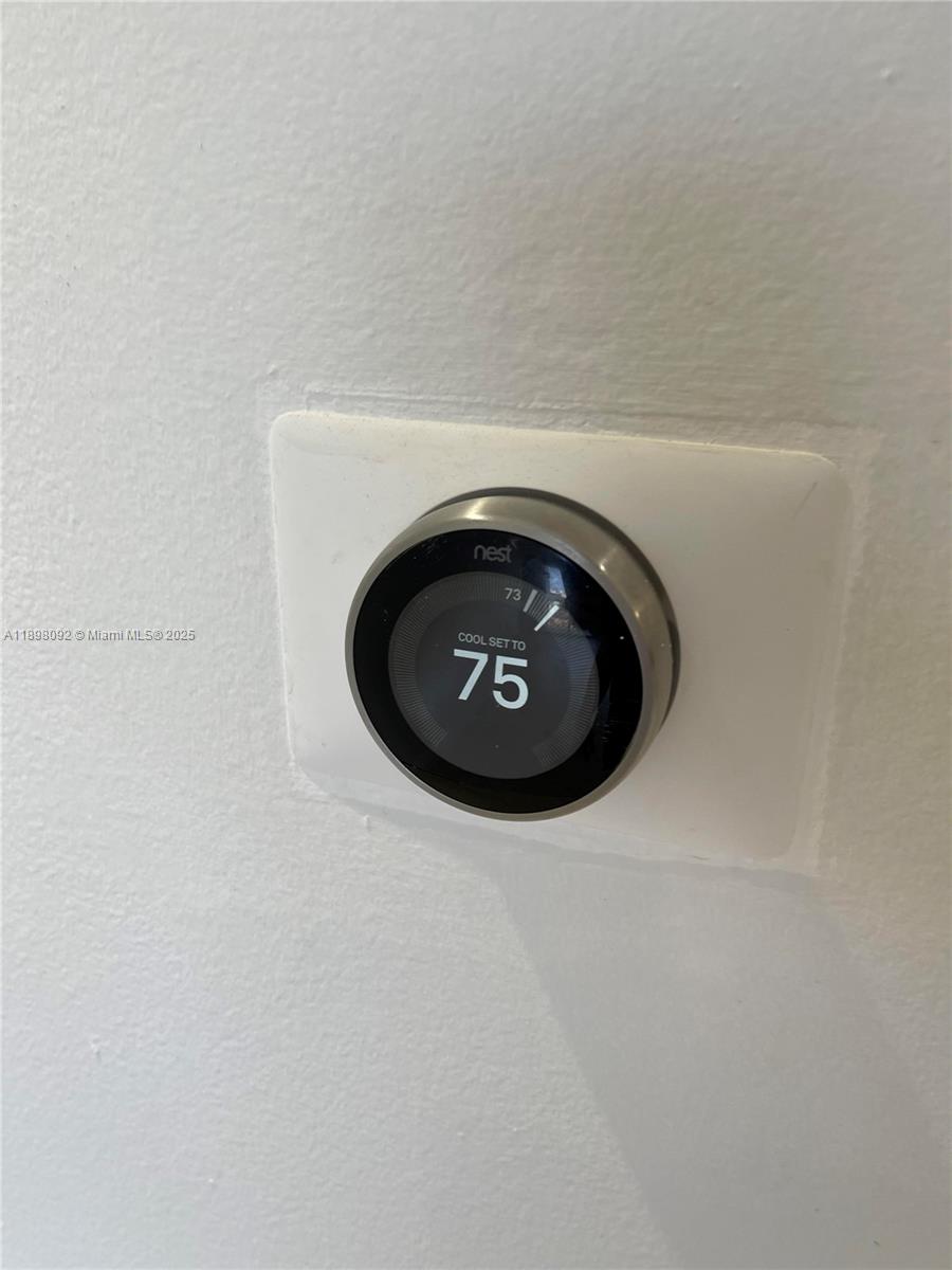 SUNSET HARBOUR SOUTH COND - Residential Lease