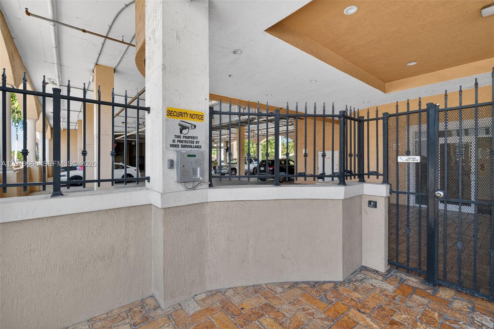 GRANADA GRAND CONDO - Residential Lease