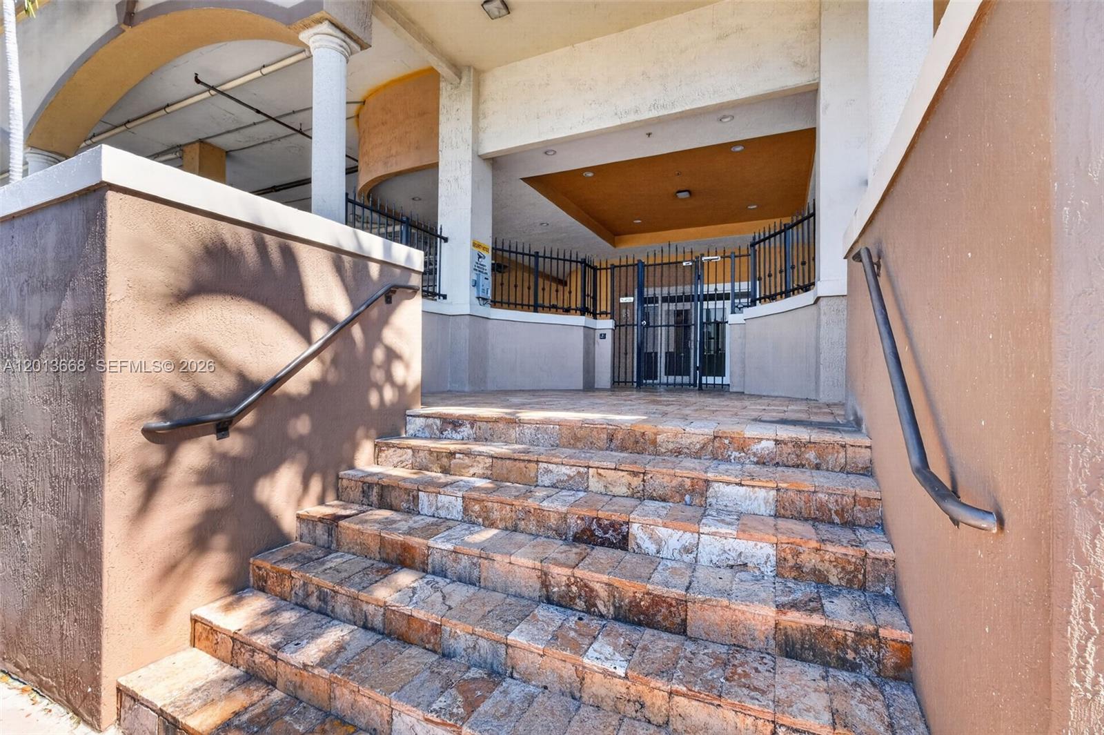 GRANADA GRAND CONDO - Residential Lease