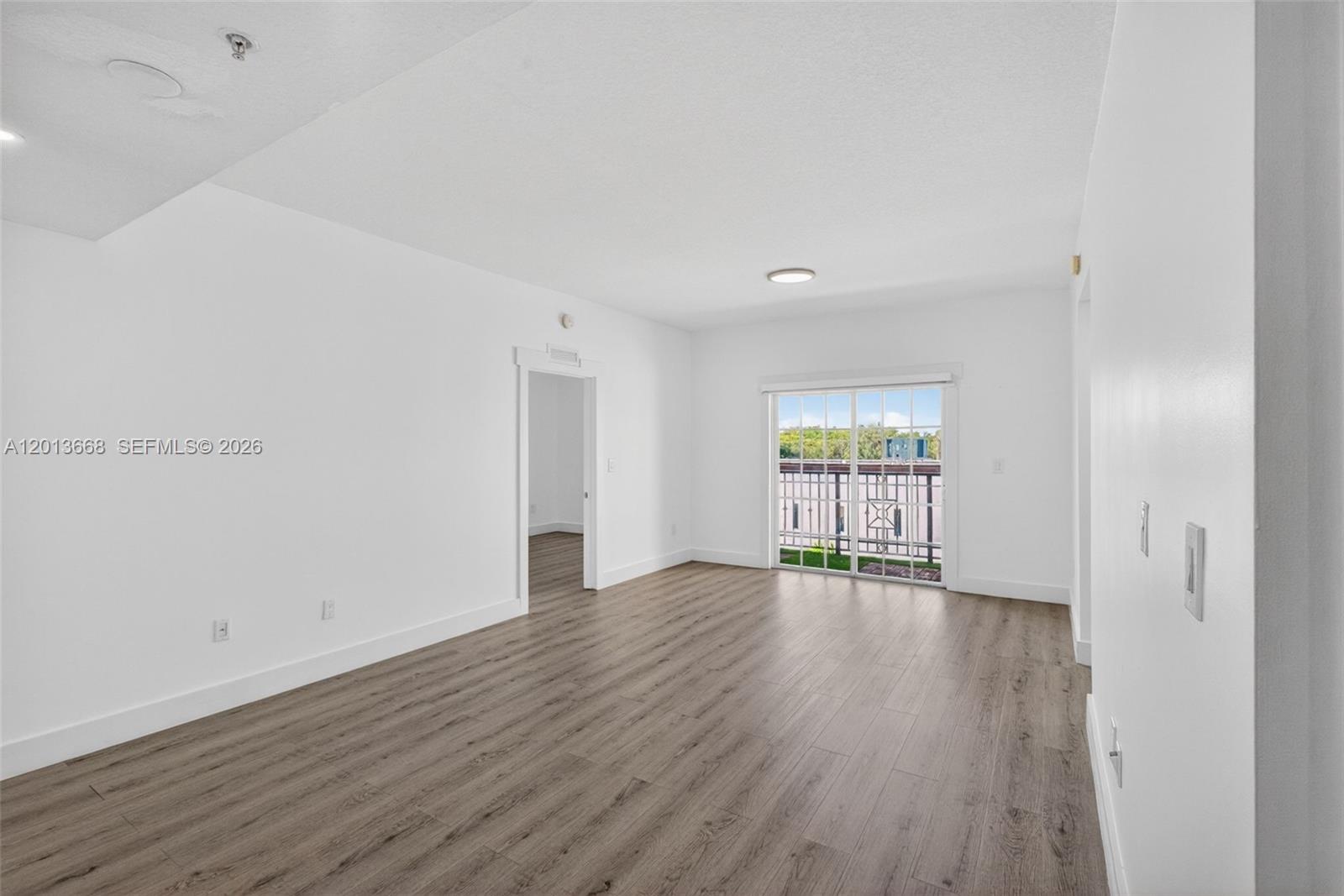 GRANADA GRAND CONDO - Residential Lease