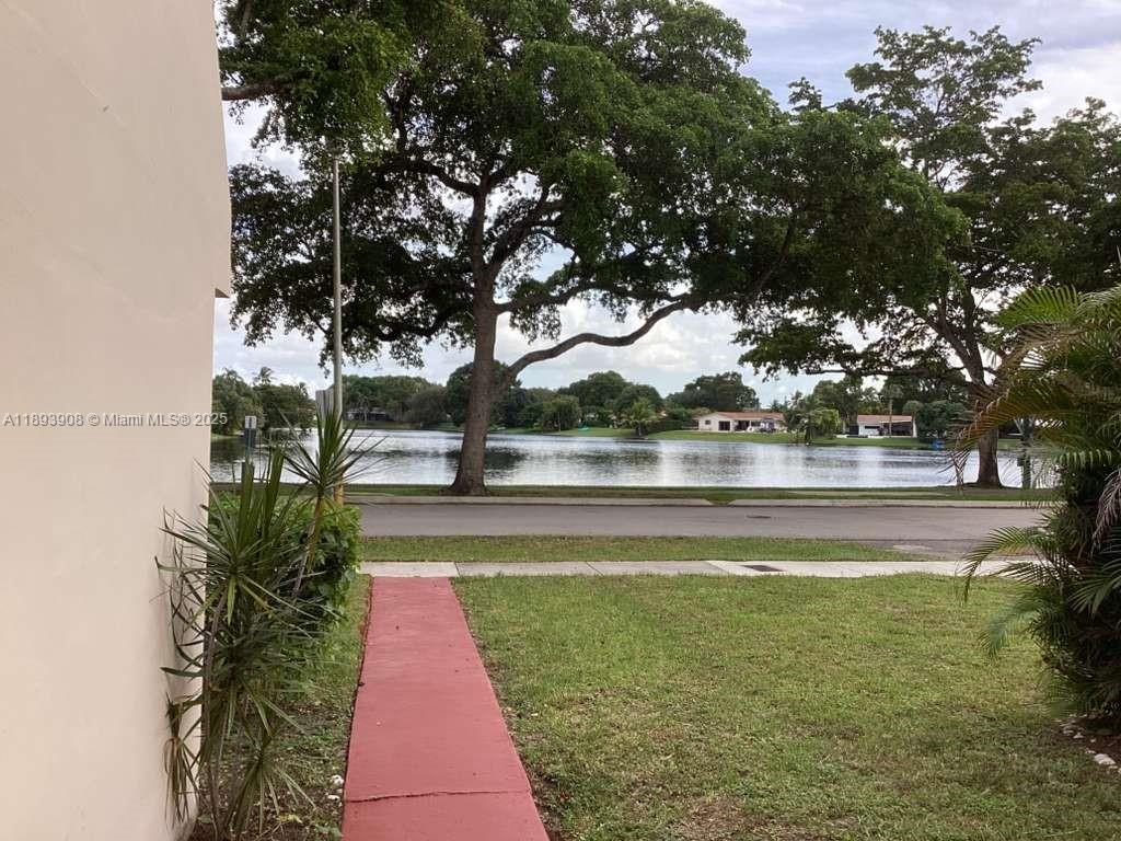 MIAMI LAKES GOLF COURSE V - Residential Lease