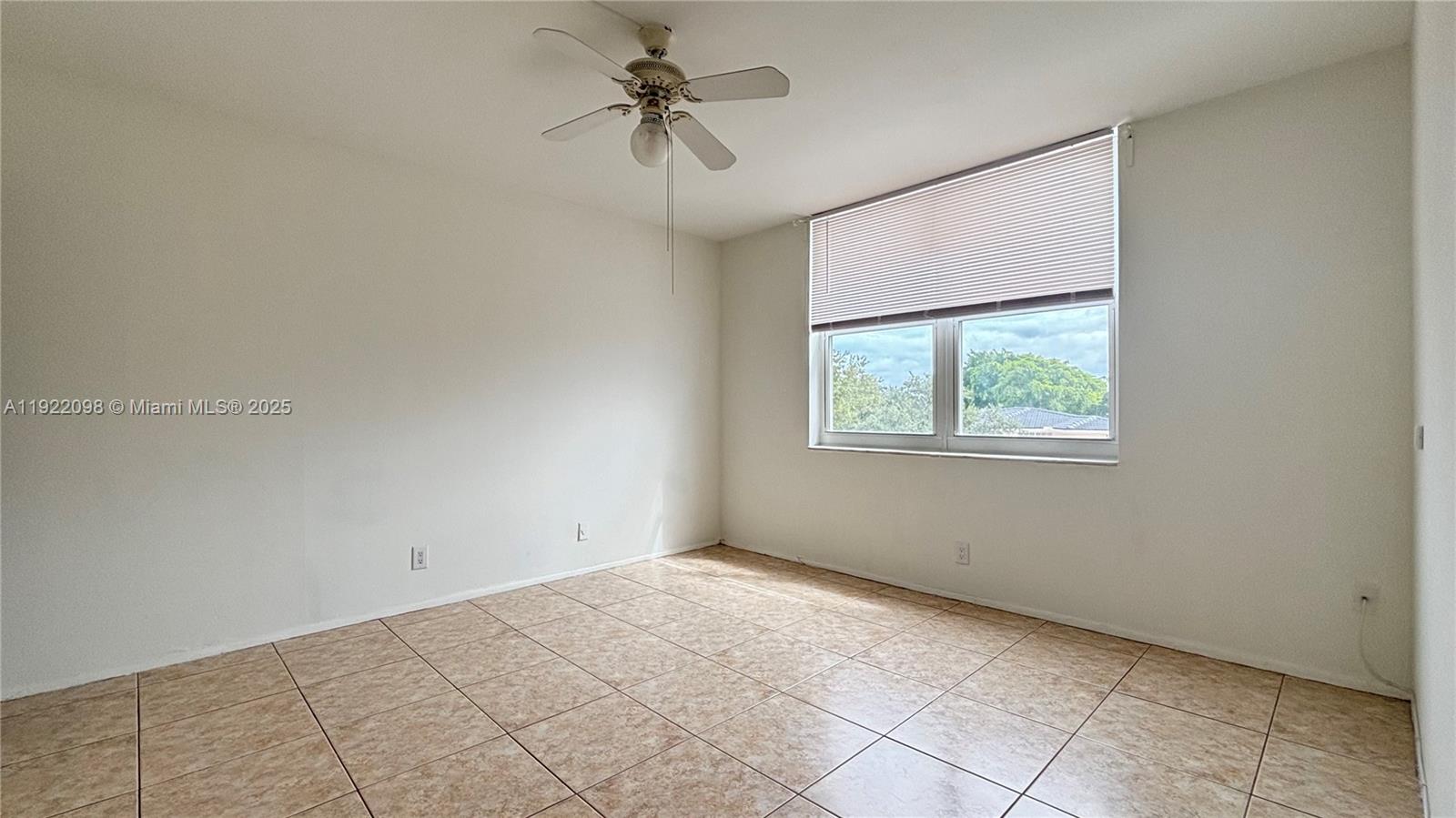 CORAL RIDGE EAST CONDO - Residential Lease