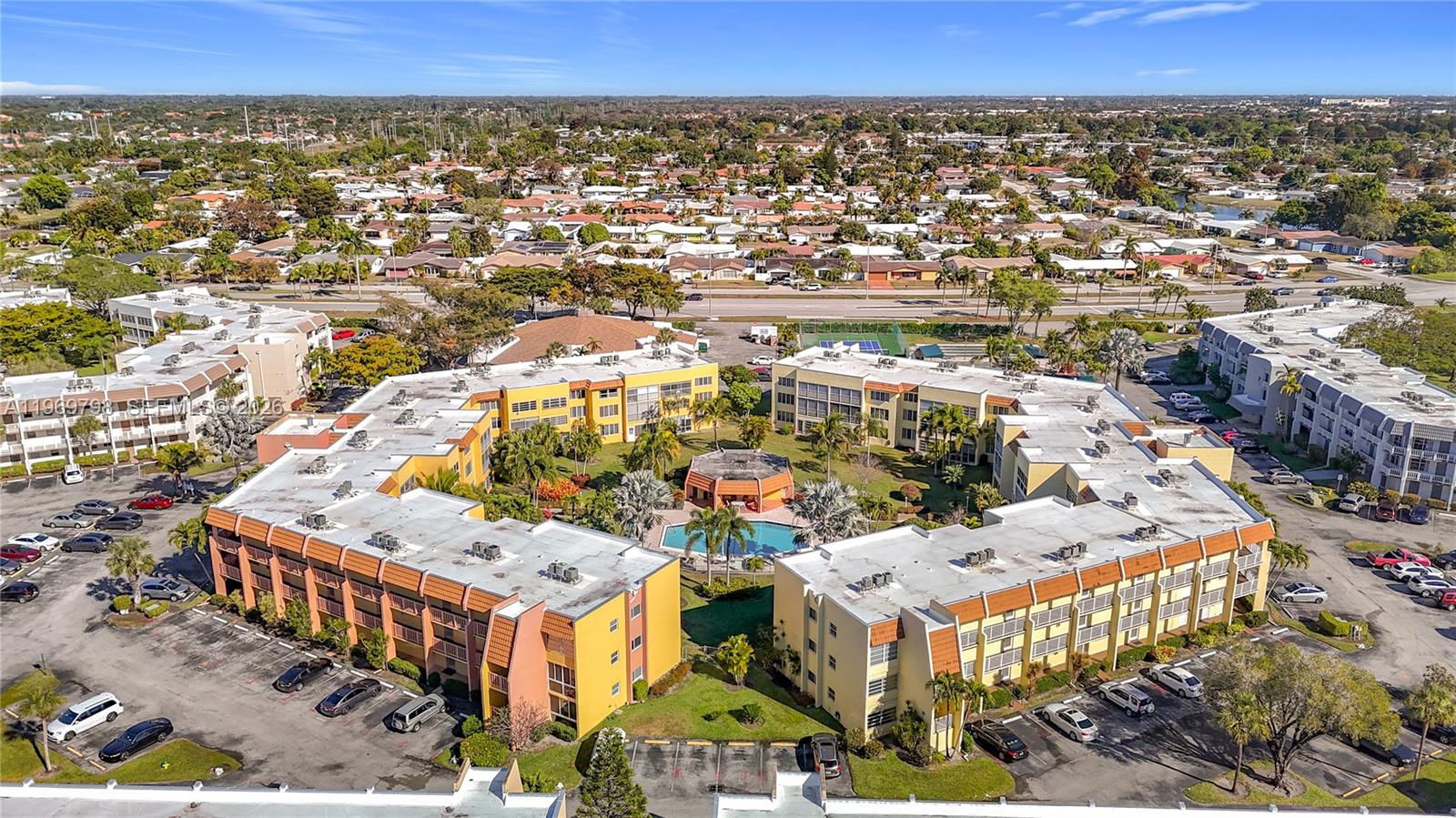 ROYAL PARK GARDENS II-E C - Residential Lease