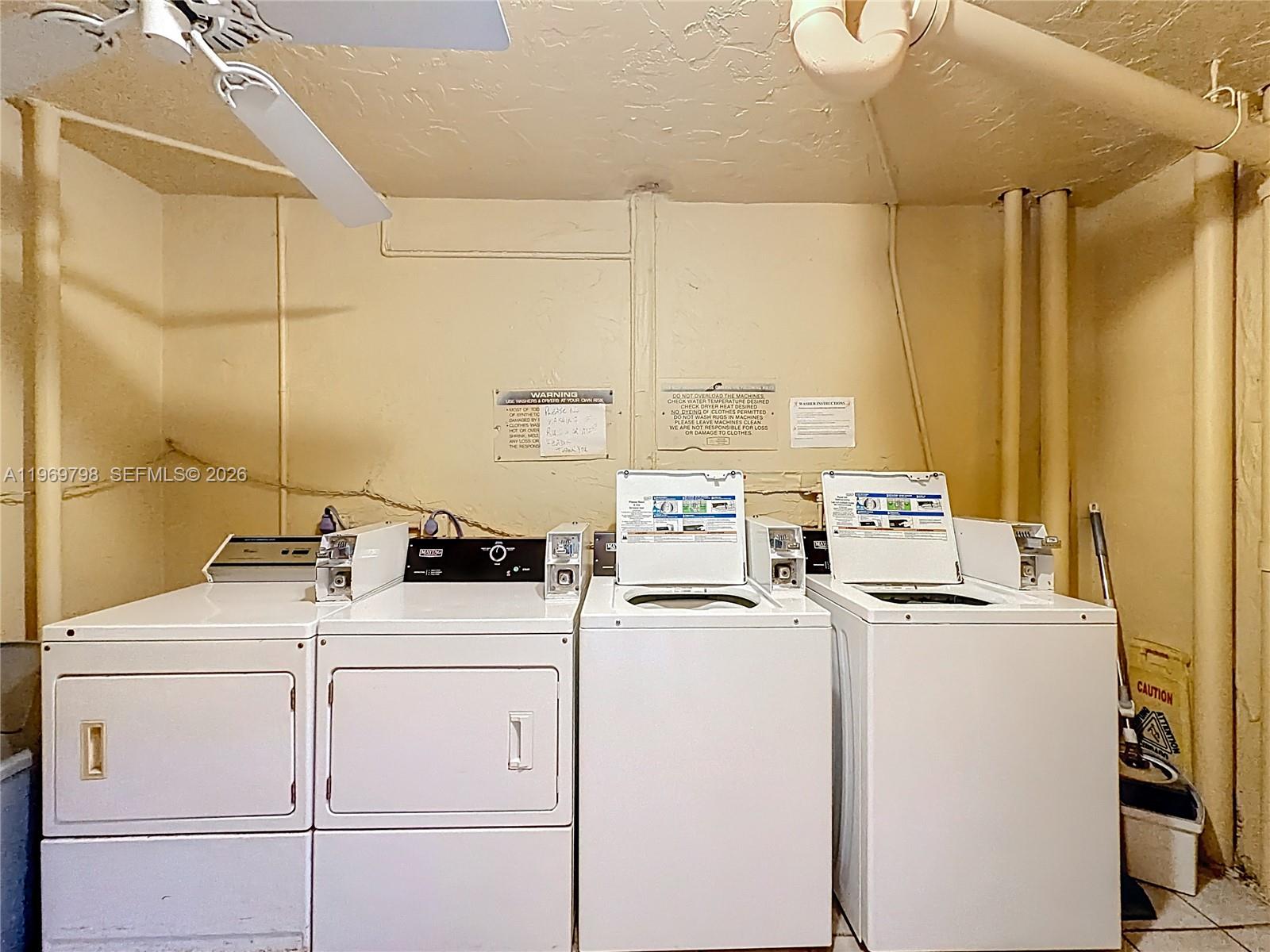 ROYAL PARK GARDENS II-E C - Residential Lease