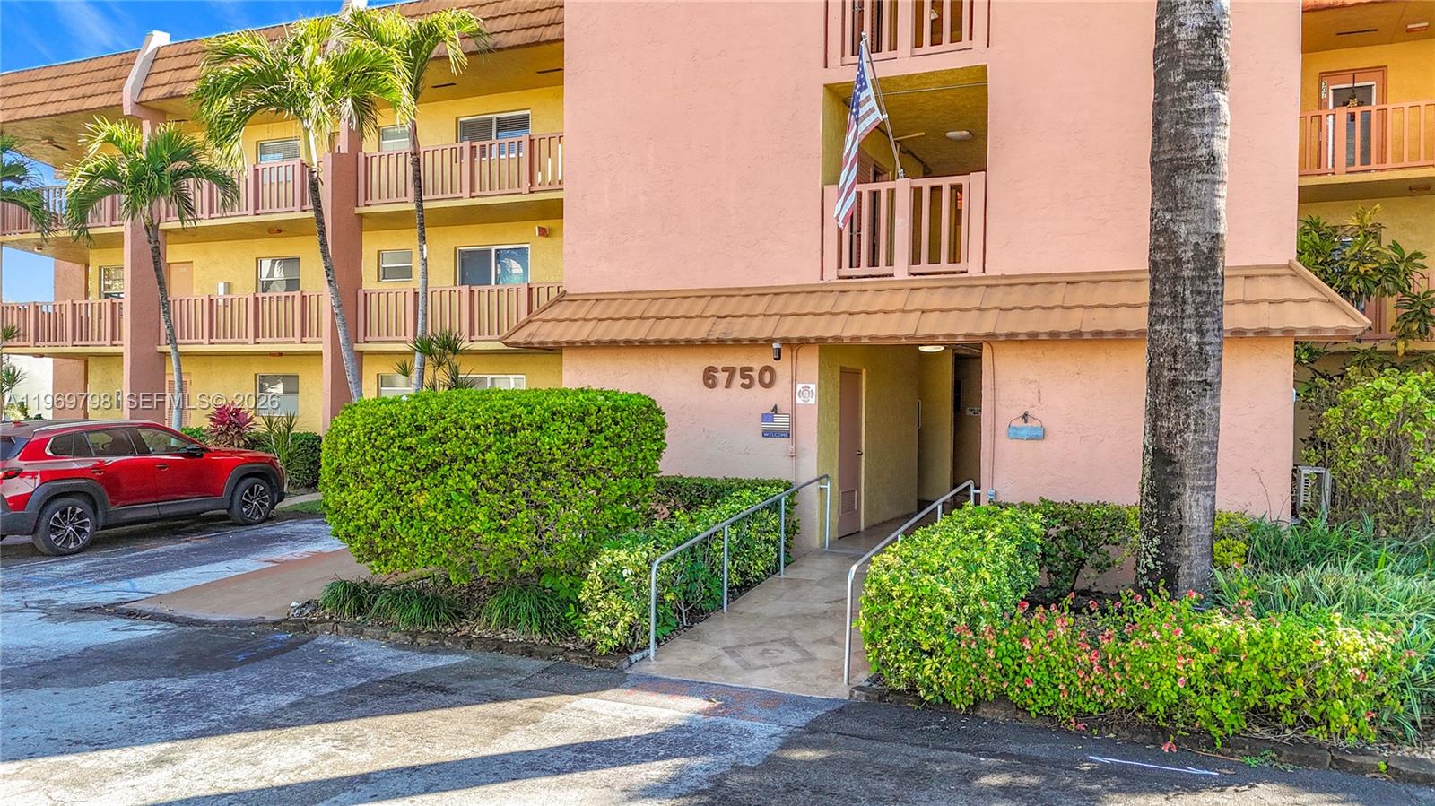 ROYAL PARK GARDENS II-E C - Residential Lease