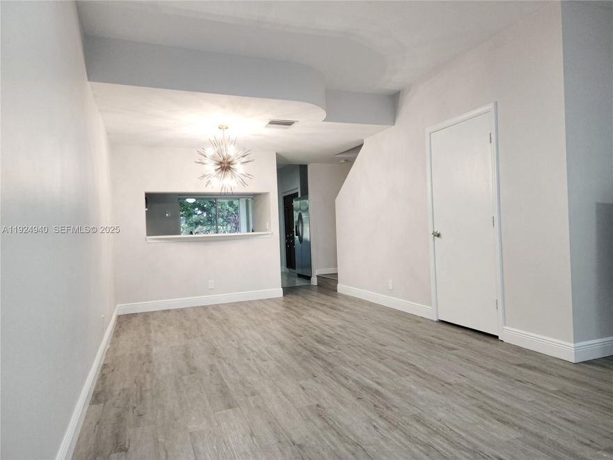 Fully remodeled 2 bedroom 1.5 bathrooms townhouse in Coconuts of Weston. Contemporary newly kitchen with stainless steel appliances and marble countertop, white porcelain flooring throughout the main living area and laminated wood on bedrooms. Updated bathrooms with quartz countertop.    
**MOVE IN WITH JUST FIRST MONTH AND SECURITY DEPOSIT**  realtors check brokers remarks   
Excellent location and top rated schools.    
Assigned parking space in front of the unit and plenty of guest parking spots. HOA includes lawn maintenance and basic cable. Excellent schools. No association approval need. Tenants can have access to the Bonaventure Country Club and all its amazing amenities, 2 pools ,gym, Billiards , tennis courts and more.   

**READY TO MOVE IN AT JANUARY 6 2026**