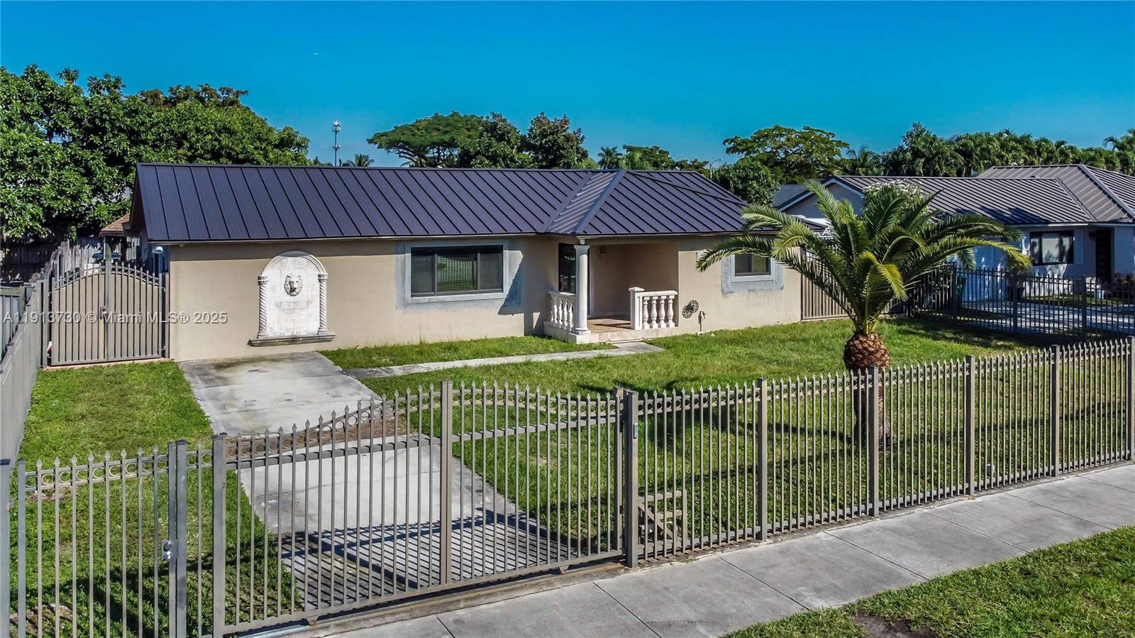 PINE LAKE WEST - Residential