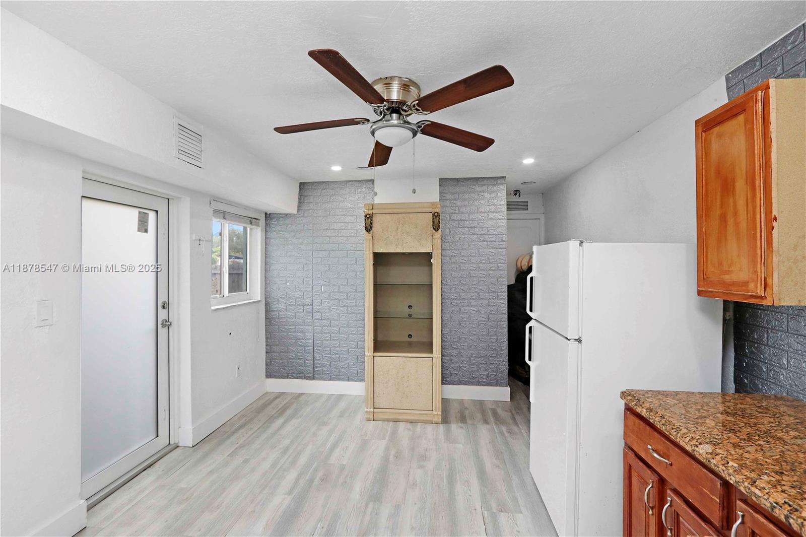 PALMLAND HOMES SOUTH NO 4 - Residential