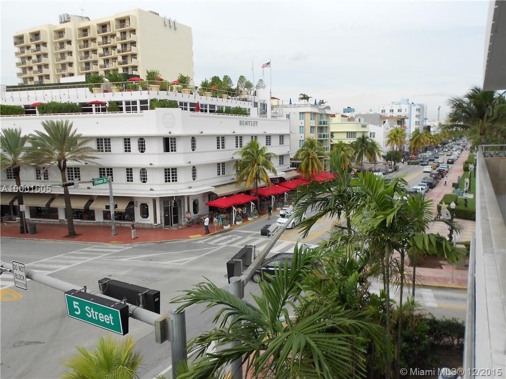 LOCATION !! Best location in South Beach. Building sits right on the sand in the prestigious SoFi area on
Ocean Drive. Beach access , pool deck overlooking the Atlantic Ocean , new gym , new lobby. Walk to
all the most famous restaurants and shops. Totally renovated spacious 1 bedroom apartment with granite countertop
and ss appliances in the kitchen,slated bathroom with modern vanity and fixture , beautiful neutral tiles through
the apartment.