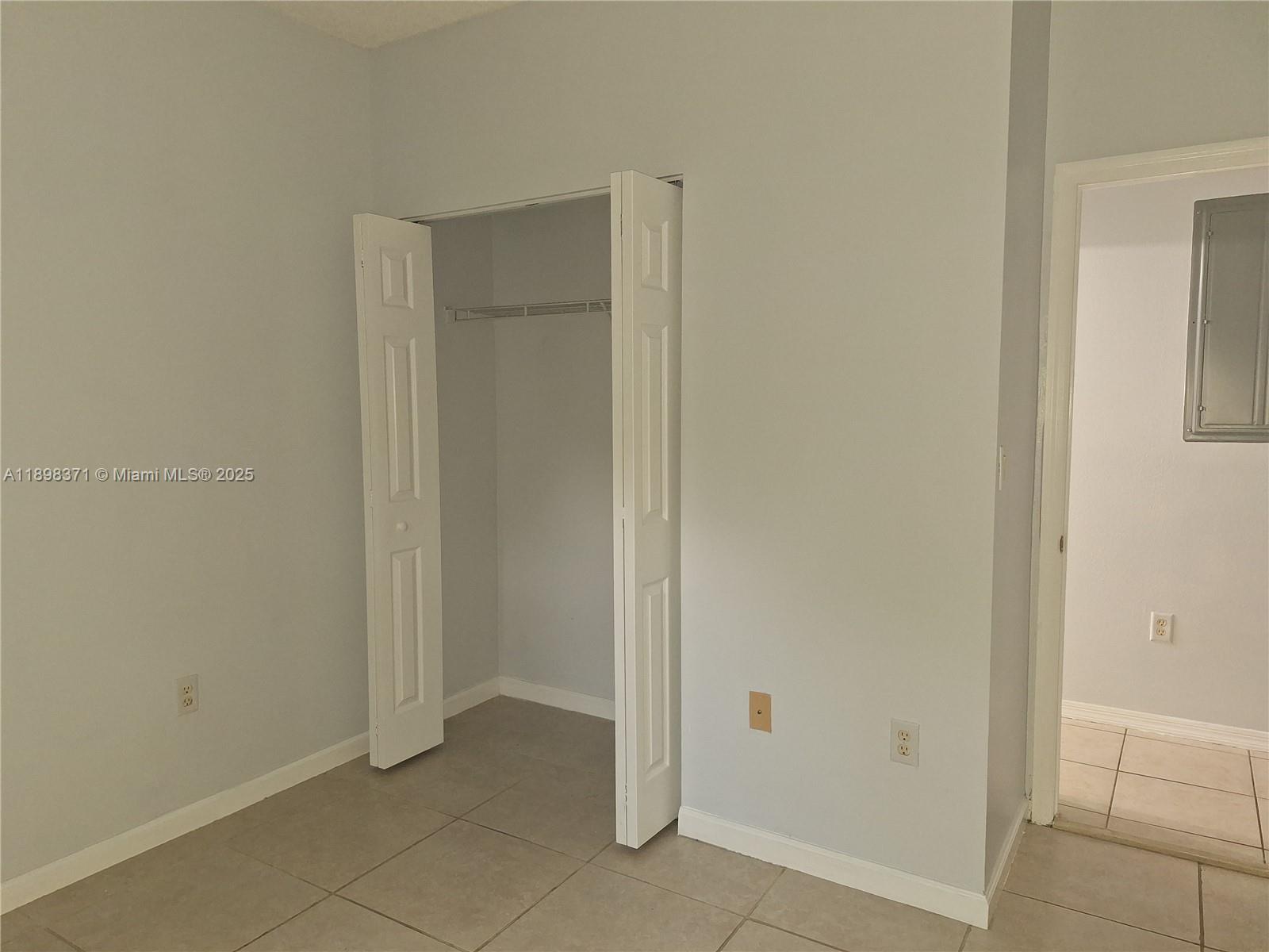 MARBELLA COVE - Residential