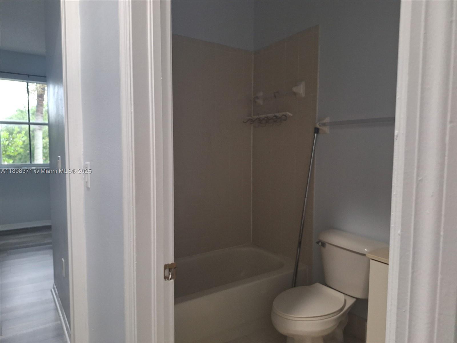 MARBELLA COVE - Residential