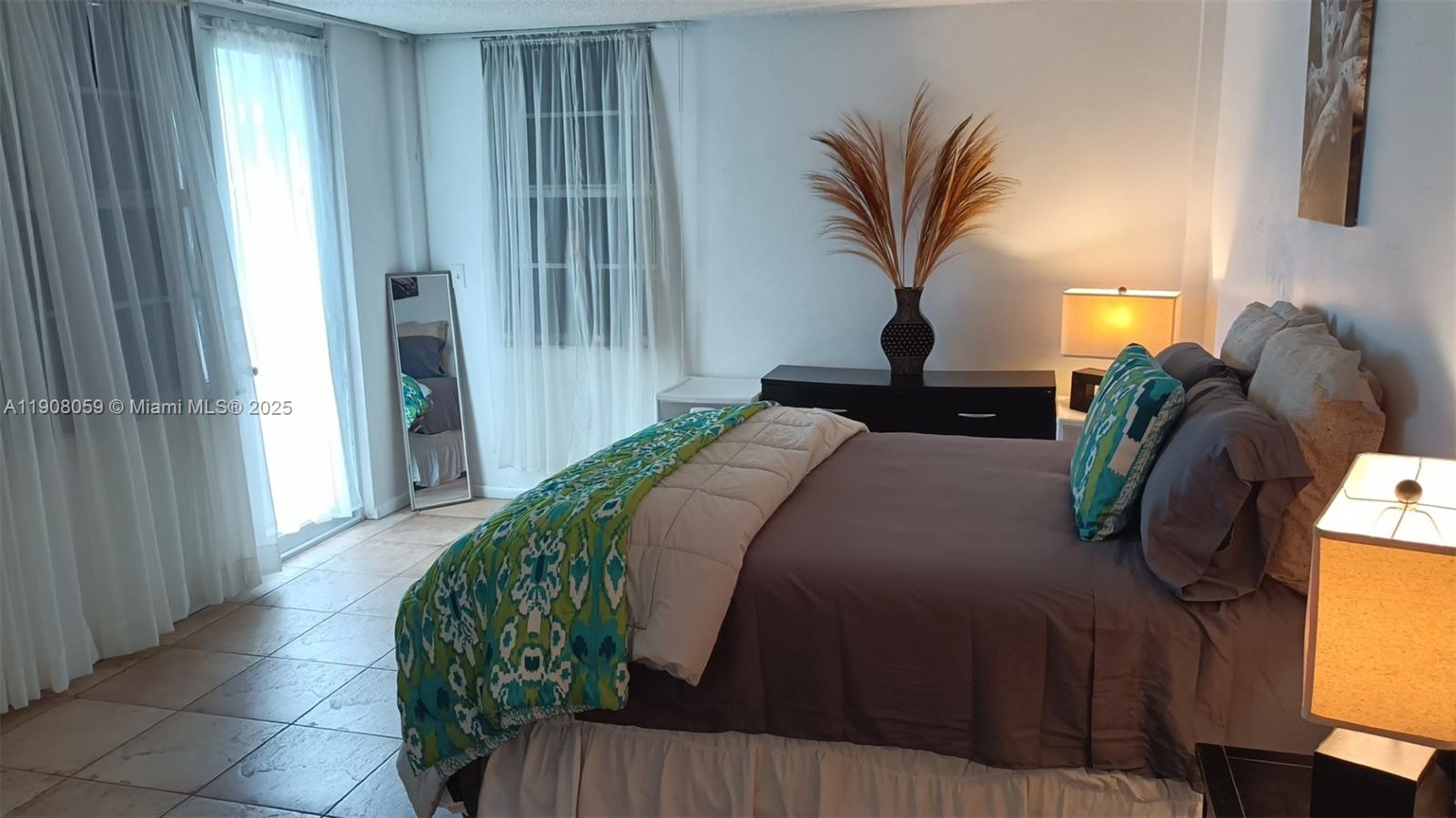 JAMES CENTRAL TOWERS COND - Residential