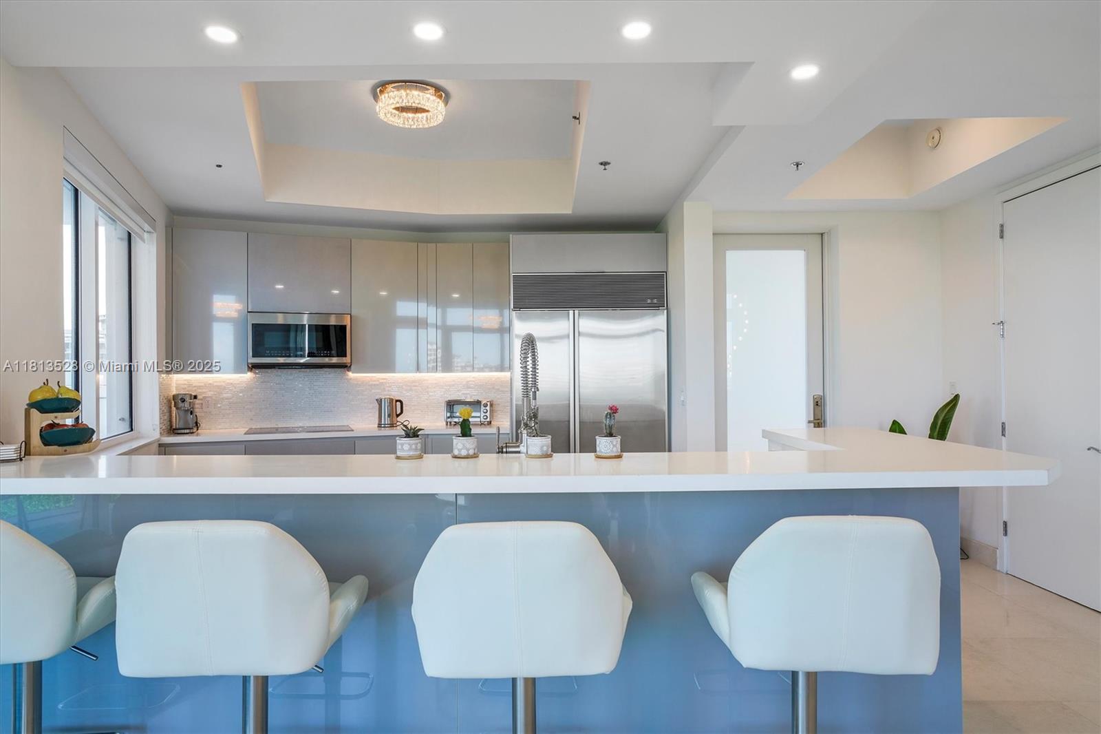 CONTINUUM ON SOUTH BEACH - Residential Lease
