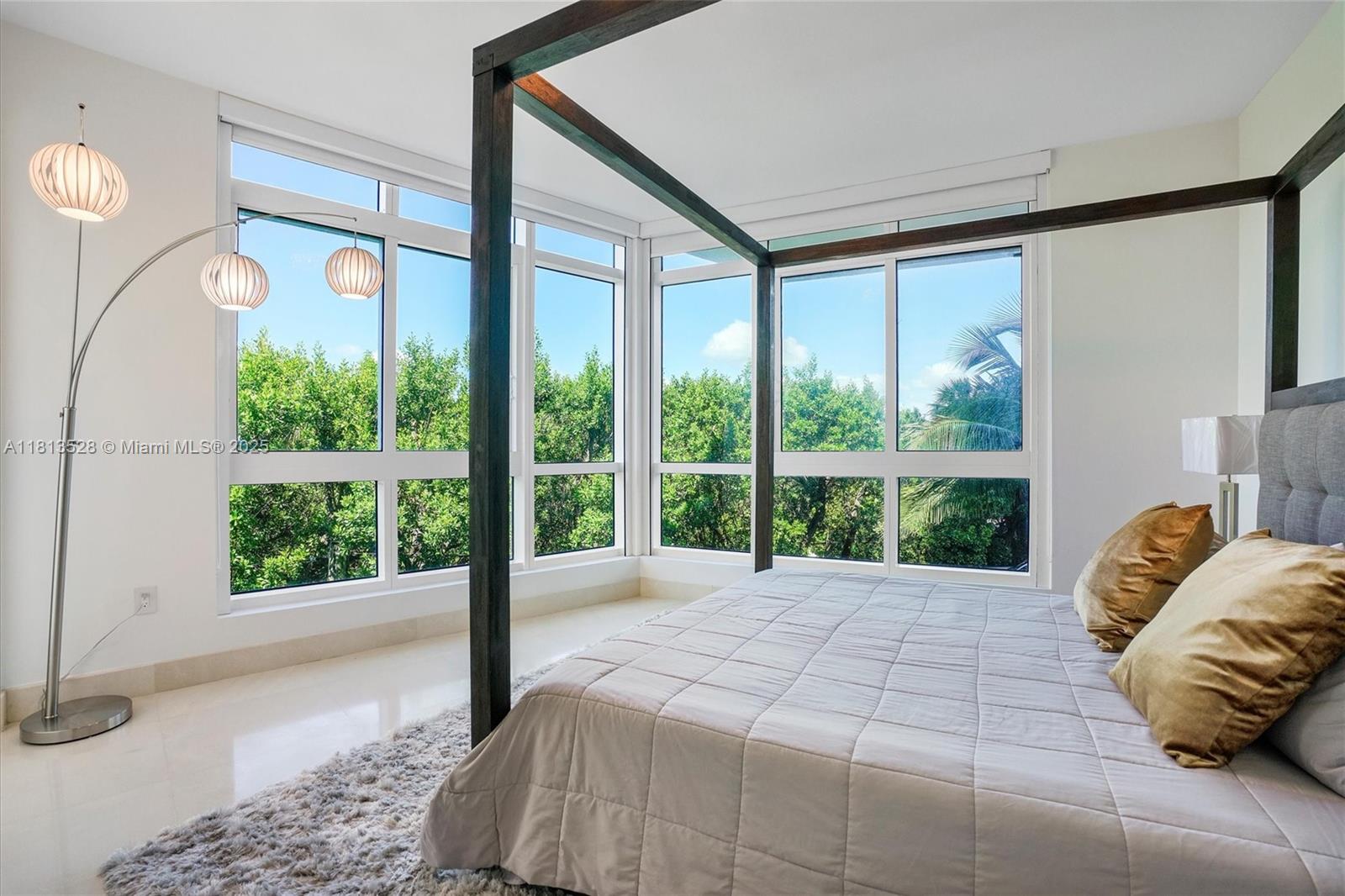 CONTINUUM ON SOUTH BEACH - Residential Lease