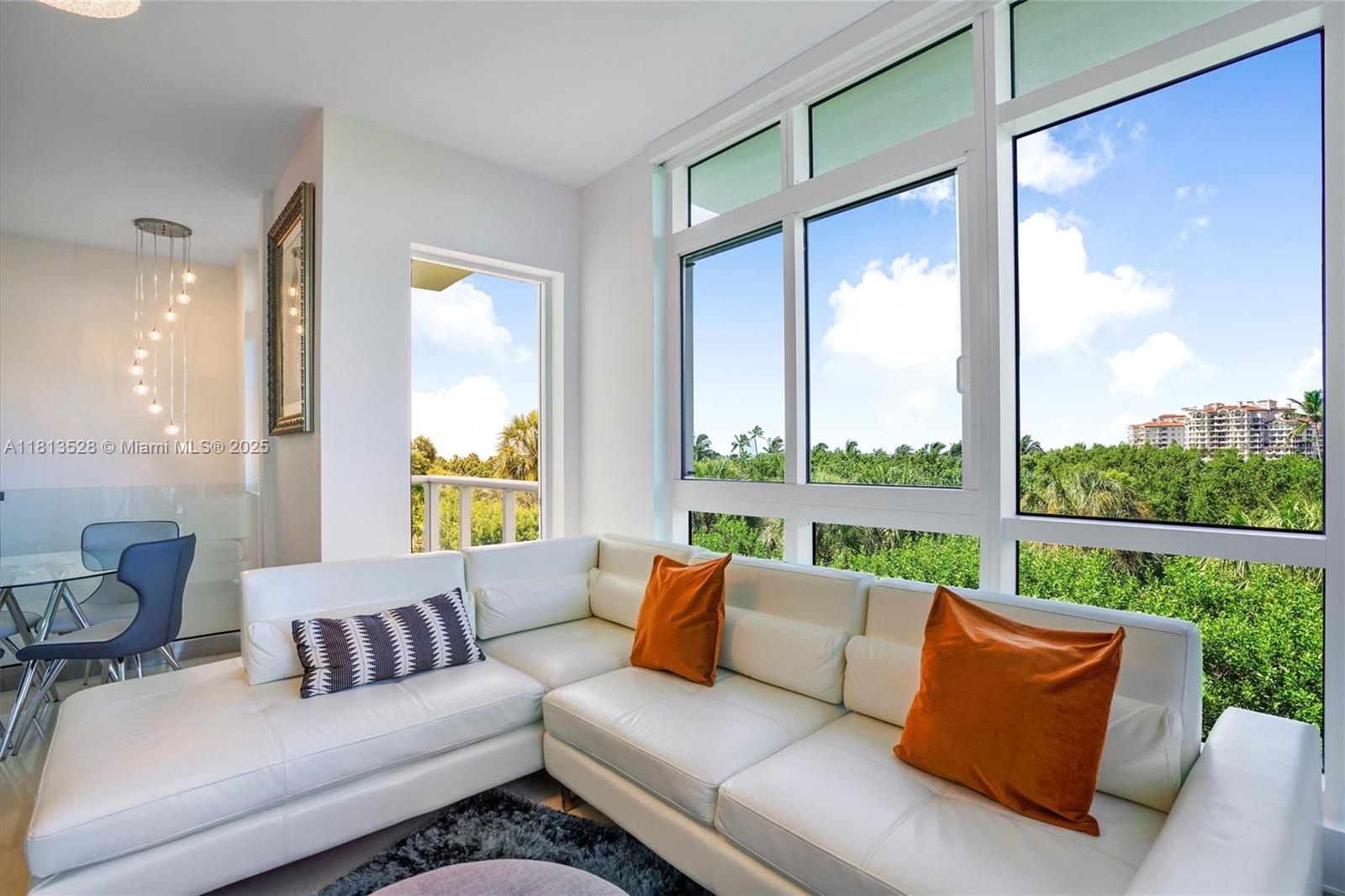 CONTINUUM ON SOUTH BEACH - Residential Lease