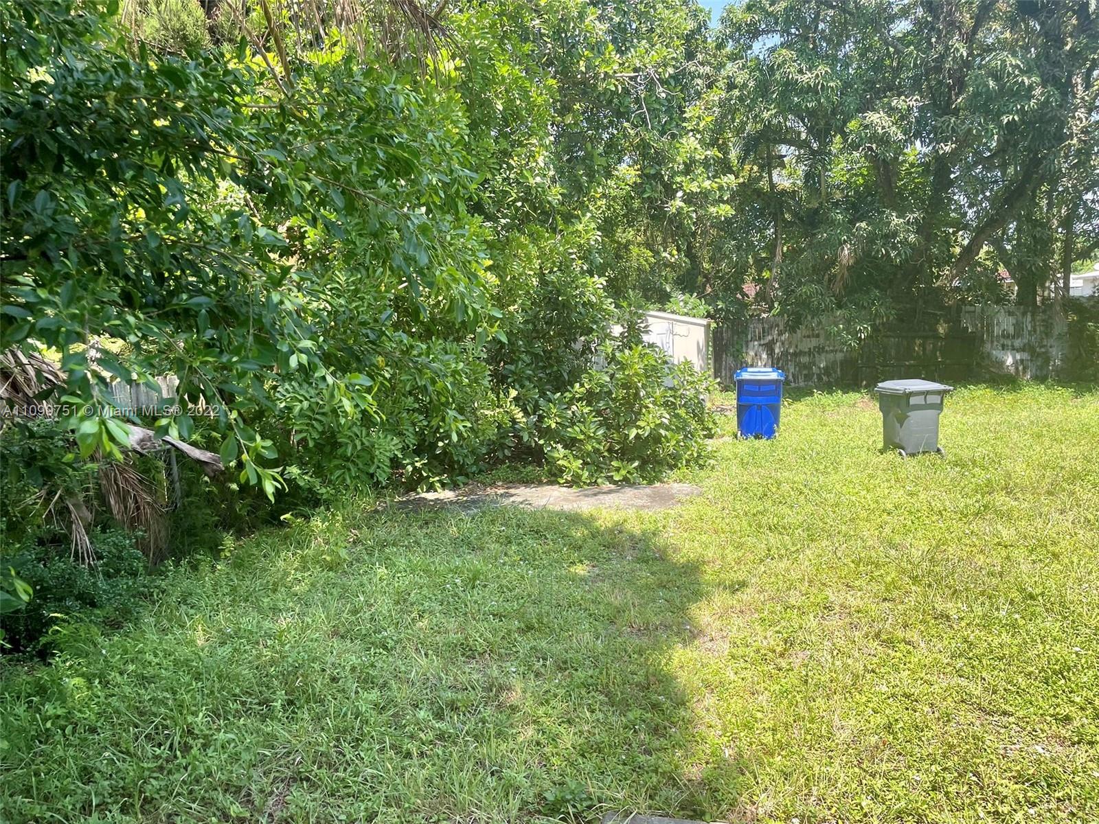 SOUTH HOLLYWOOD AMD PLAT - Residential