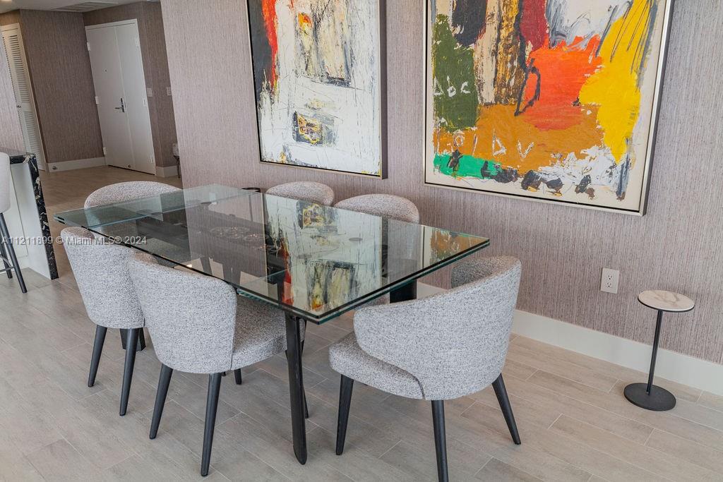 ARIA ON THE BAY CONDO - Residential