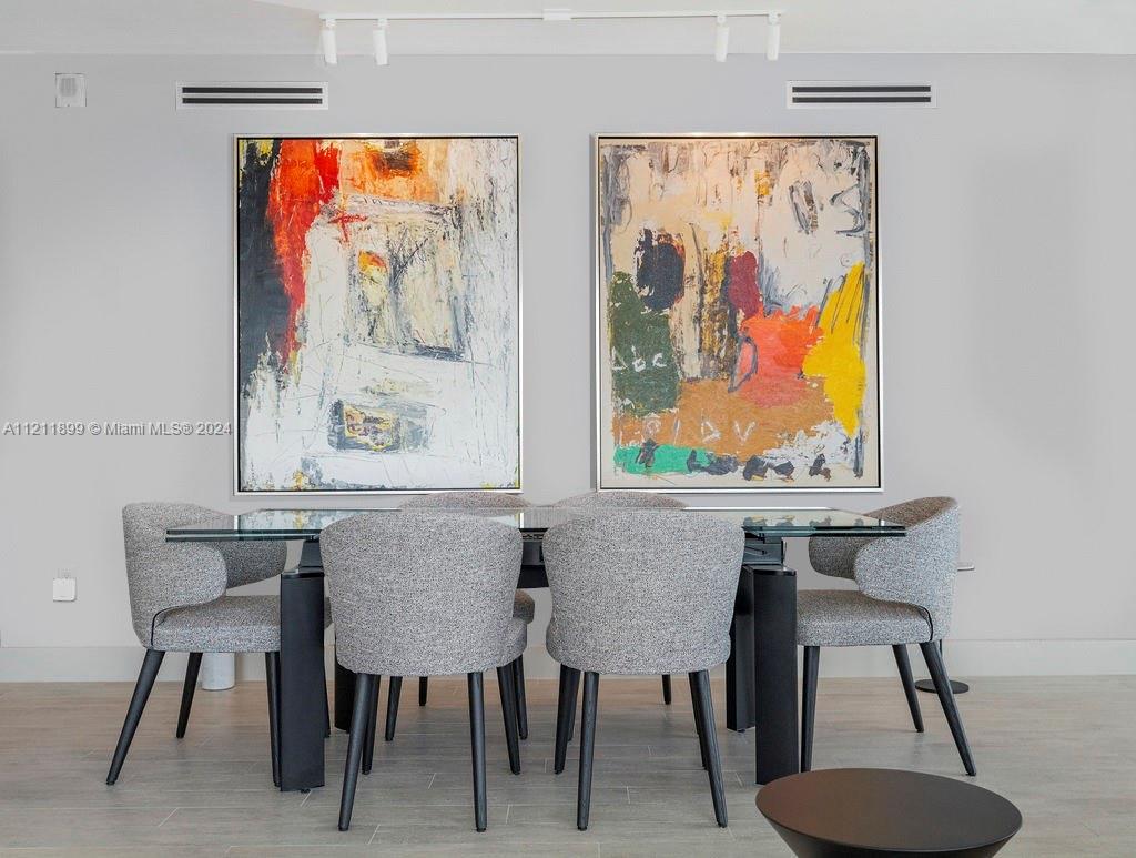 ARIA ON THE BAY CONDO - Residential