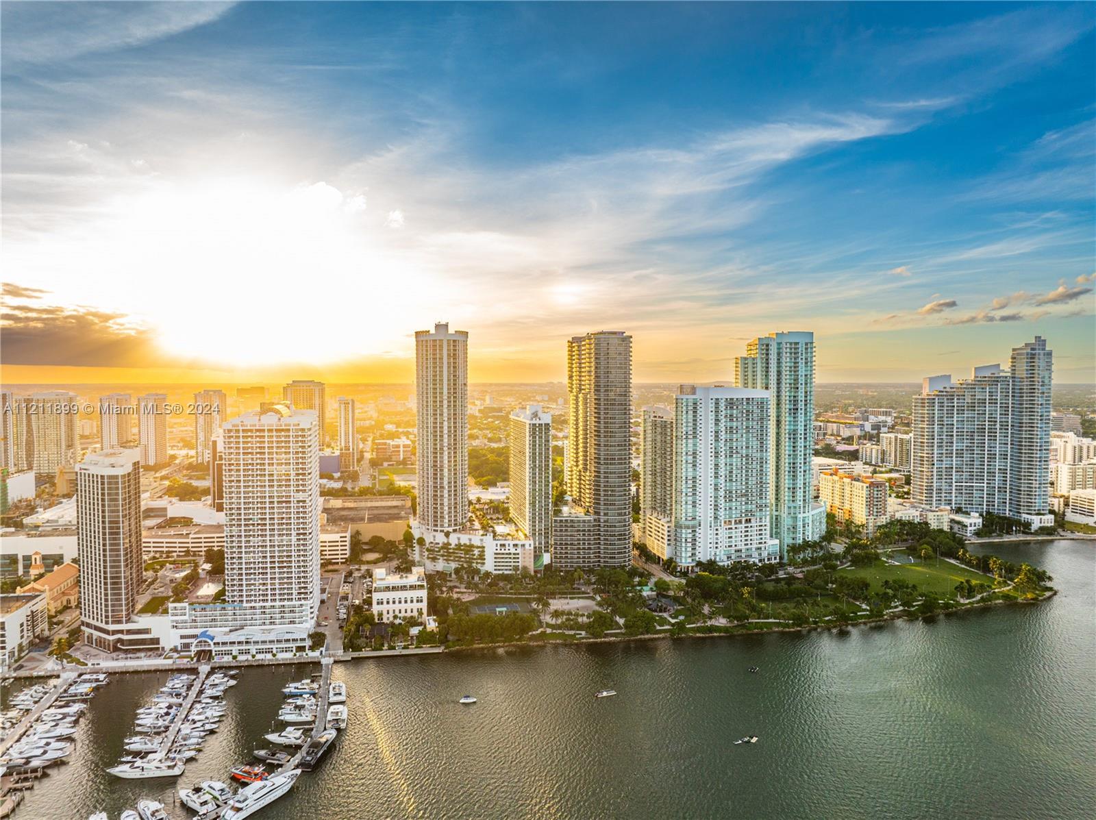 ARIA ON THE BAY CONDO - Residential