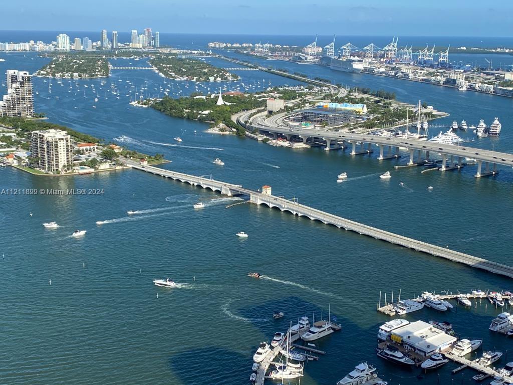 ARIA ON THE BAY CONDO - Residential