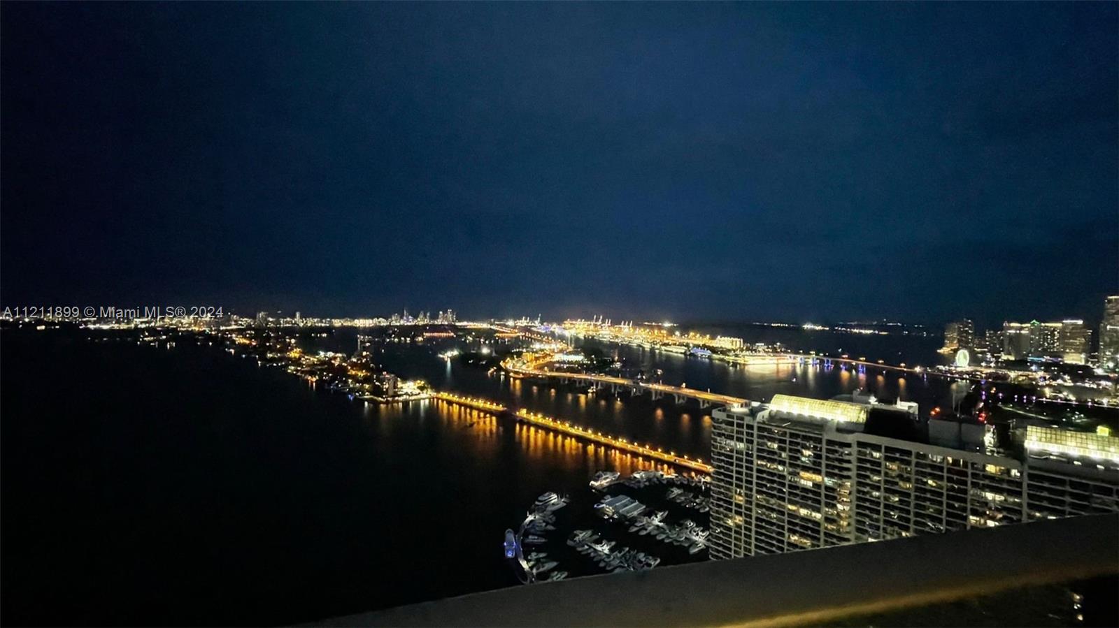 ARIA ON THE BAY CONDO - Residential