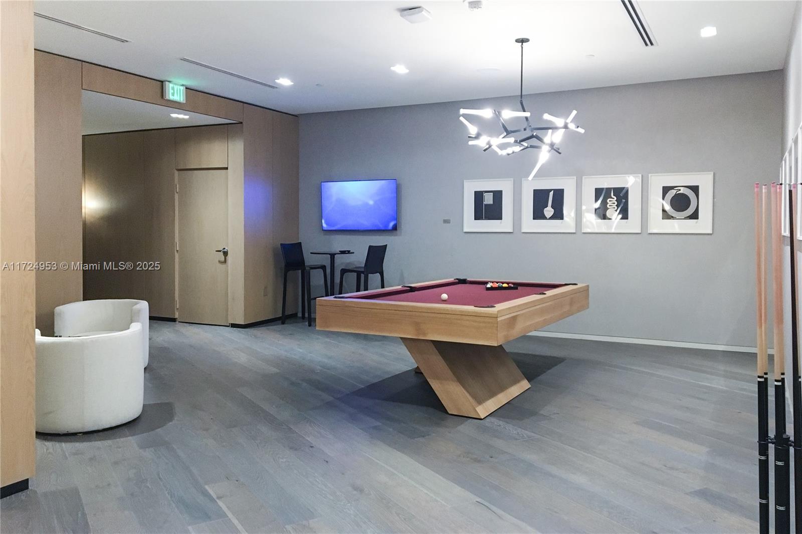 PARAISO BAY CONDO - Residential