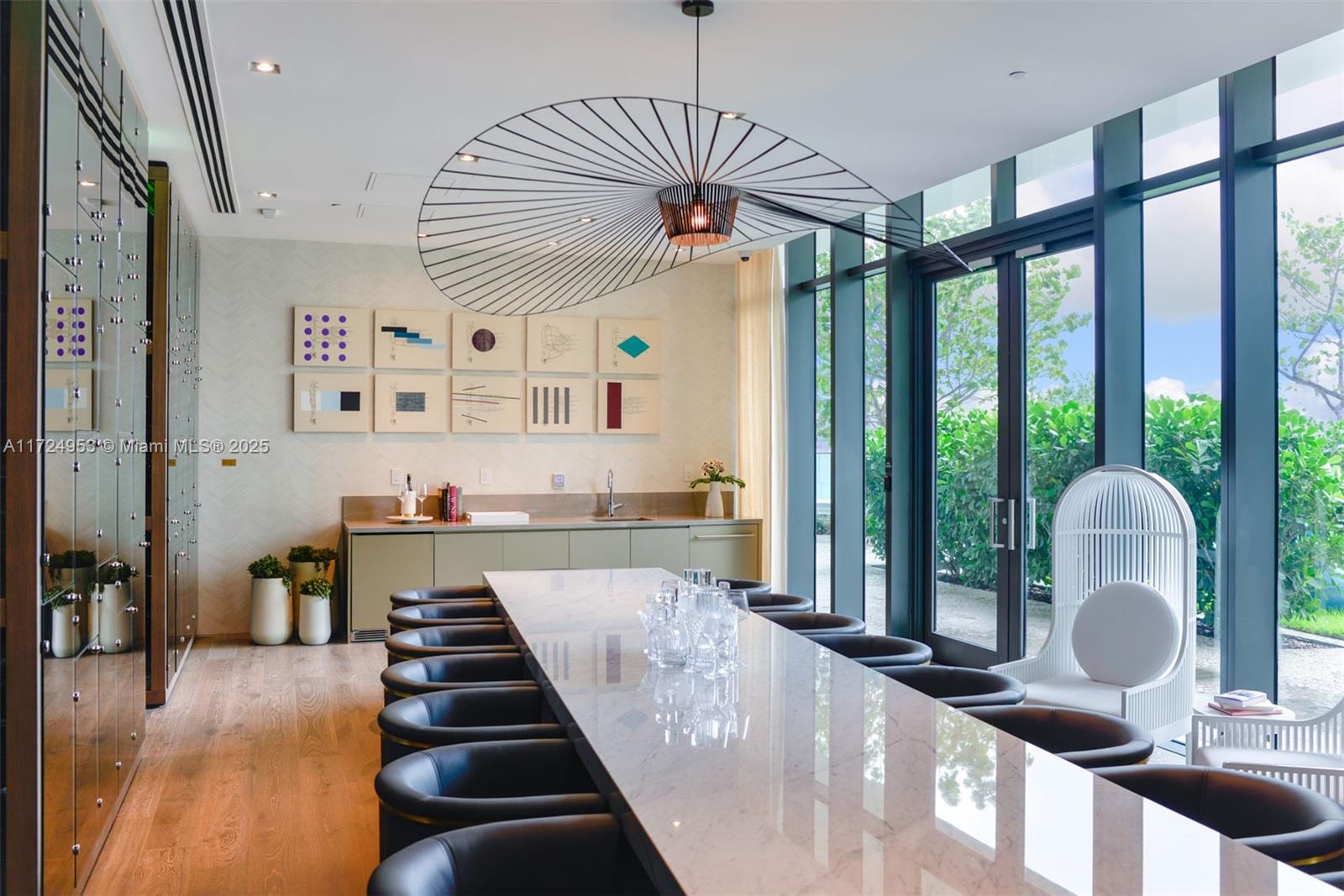 Spectacular unit at the Iconic Paraiso Bay Condo! Stunning direct bay & skyline views. 2 beds, 3 baths + den, private elevator, 9-foot ceiling heights, floor-to-ceiling sliding glass doors, oversized balcony, custom made window treatments & closets, porcelain floors, Italkraft kitchen, sub-zero & Bosch appliances, among others. Top amenities: 100 linear feet pool, Wine cellar & tasting salon, Cigar lounge with private humidors, Kid’s game room with multimedia facilities, Gorgeous party room, Movie theater with state of the art audio visual equipment, Tennis center with 2 lighted tennis courts, Outdoor grill, bay front park with marina and water sports, AMARA Restaurant by Beard Award winning Chef Michael Swchartz, & landscape design by Enzo Enea.
