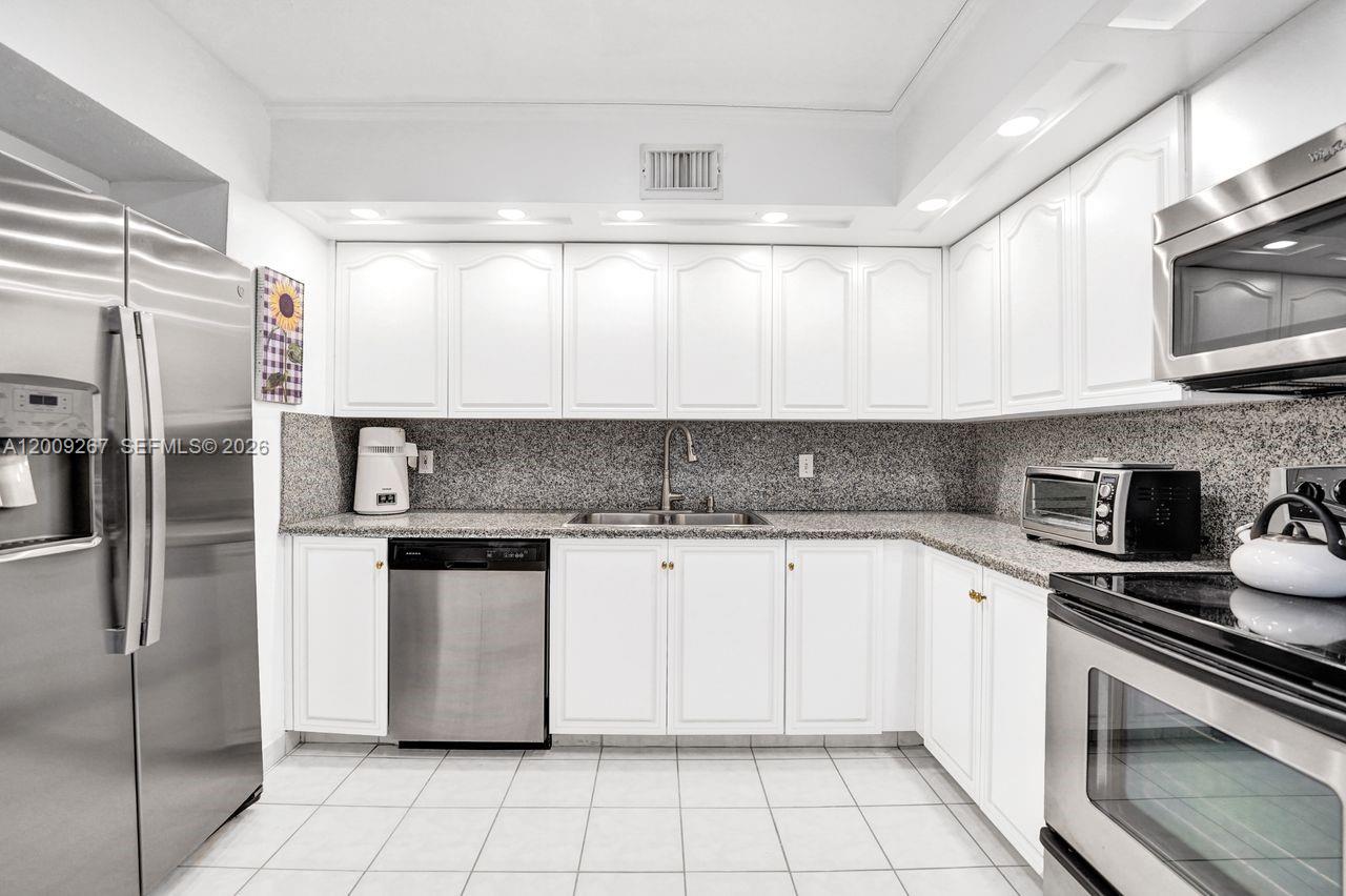 GRANDVIEW AT EMERALD HILL - Residential