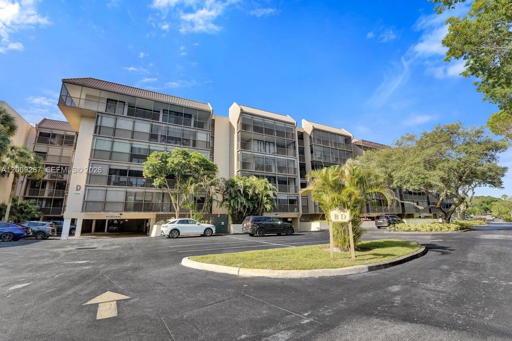 Photo of 2806 N 46th Ave #D637, Hollywood, FL 33021 (MLS # A12009267)