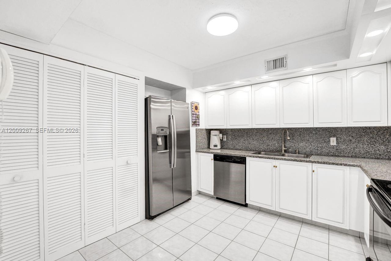 GRANDVIEW AT EMERALD HILL - Residential