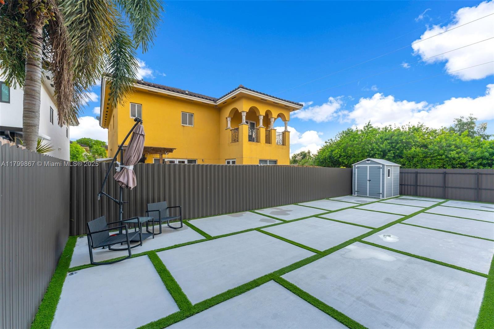 RIEUMONT ESTATES - Residential