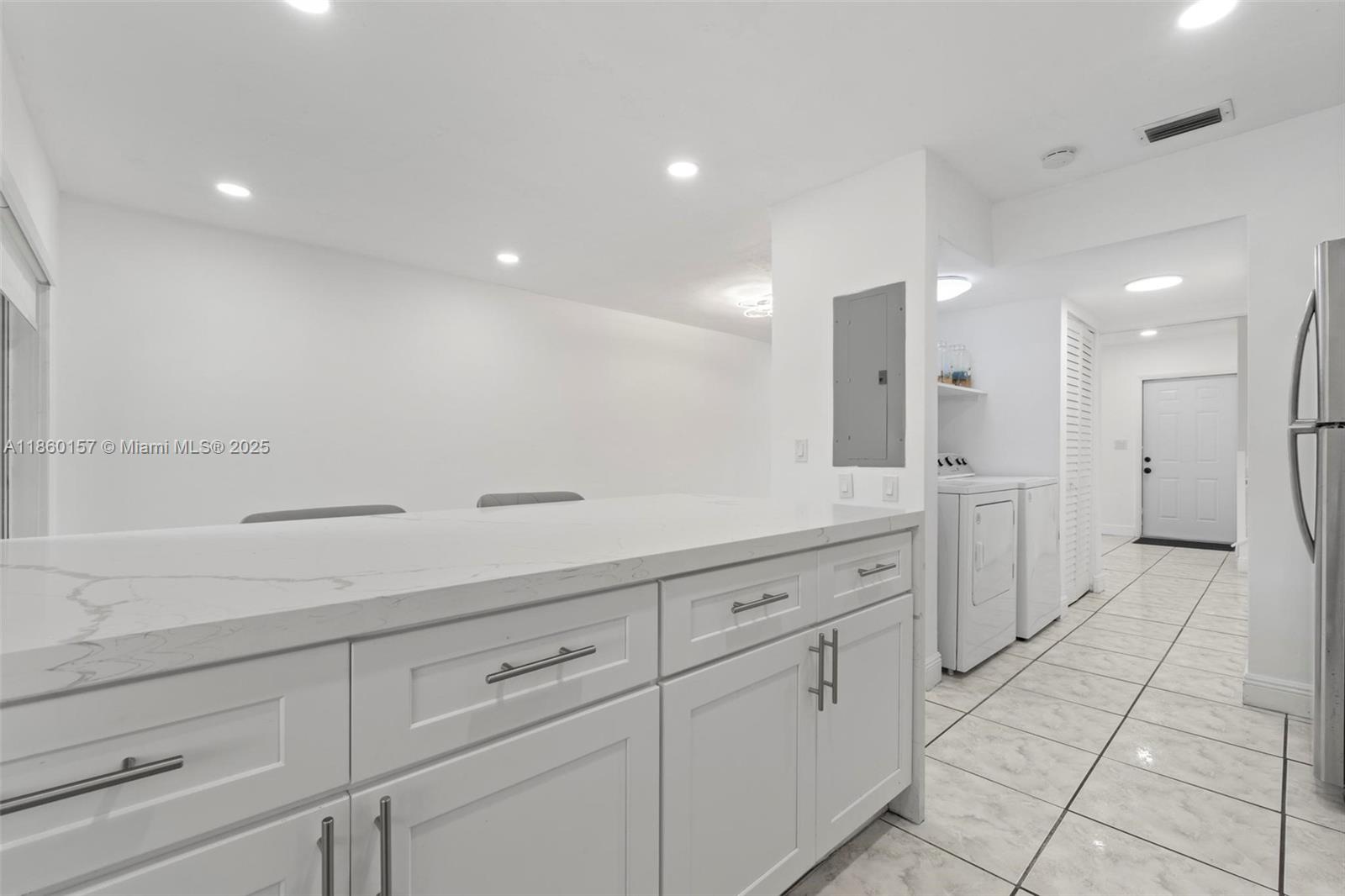 LESLIE ESTATES SEC SEVEN - Residential