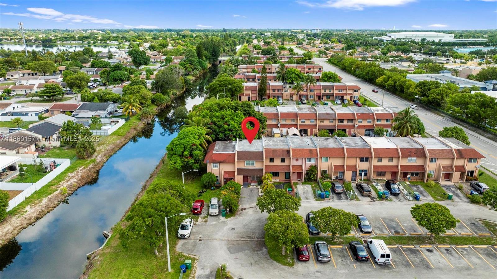 LESLIE ESTATES SEC SEVEN - Residential