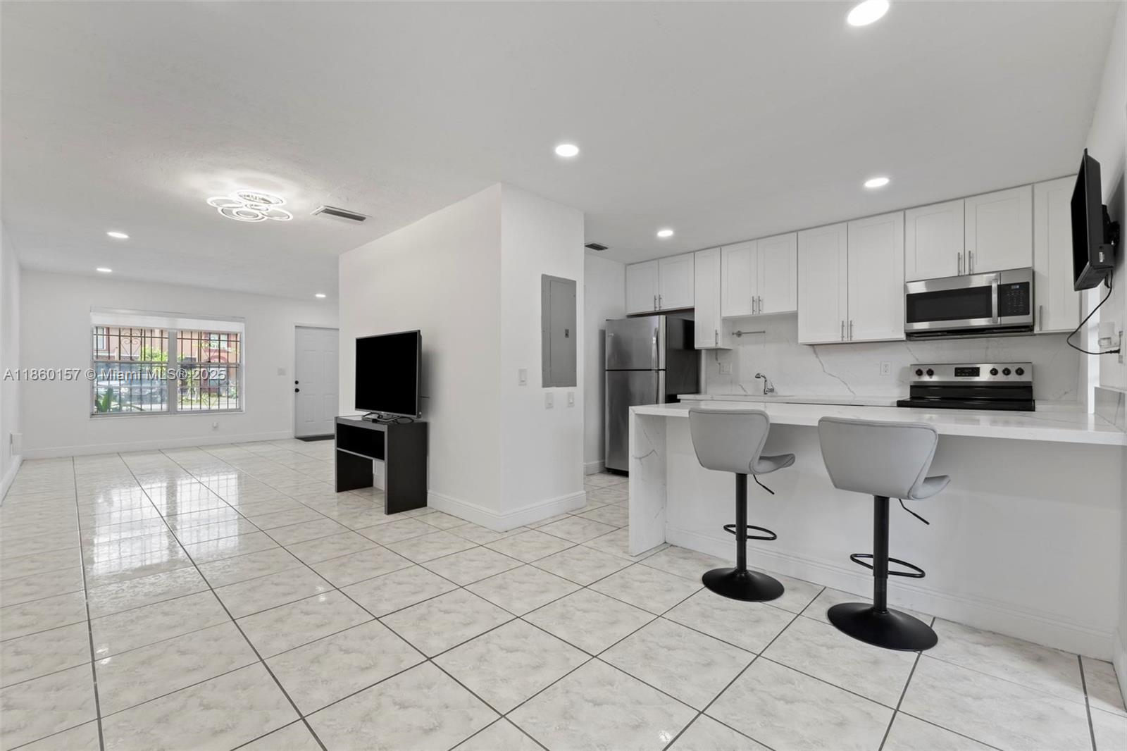 LESLIE ESTATES SEC SEVEN - Residential