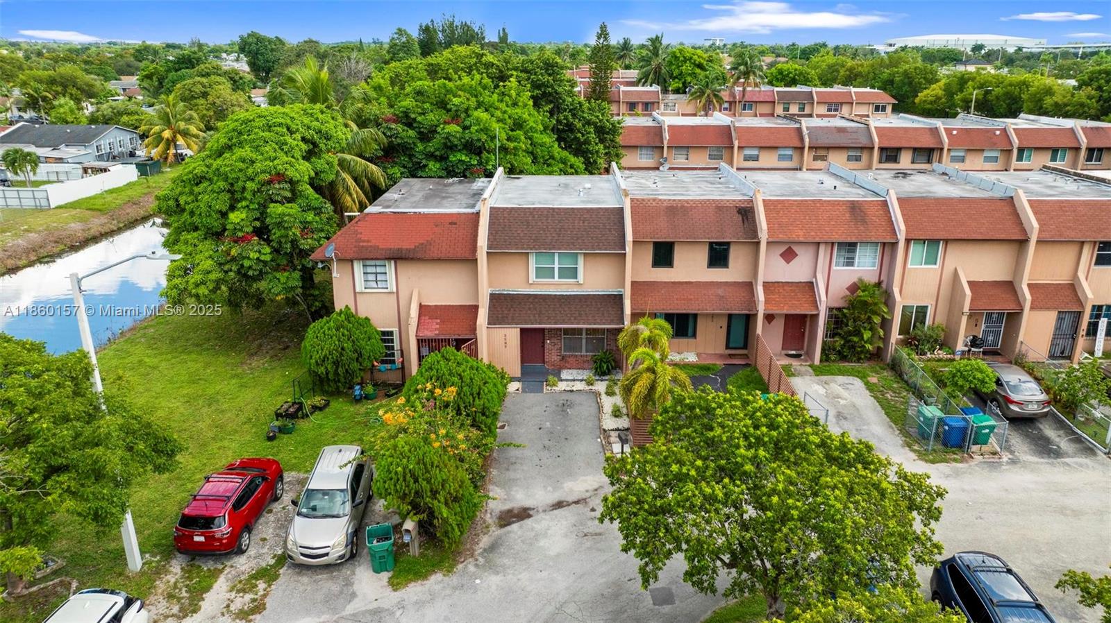 LESLIE ESTATES SEC SEVEN - Residential