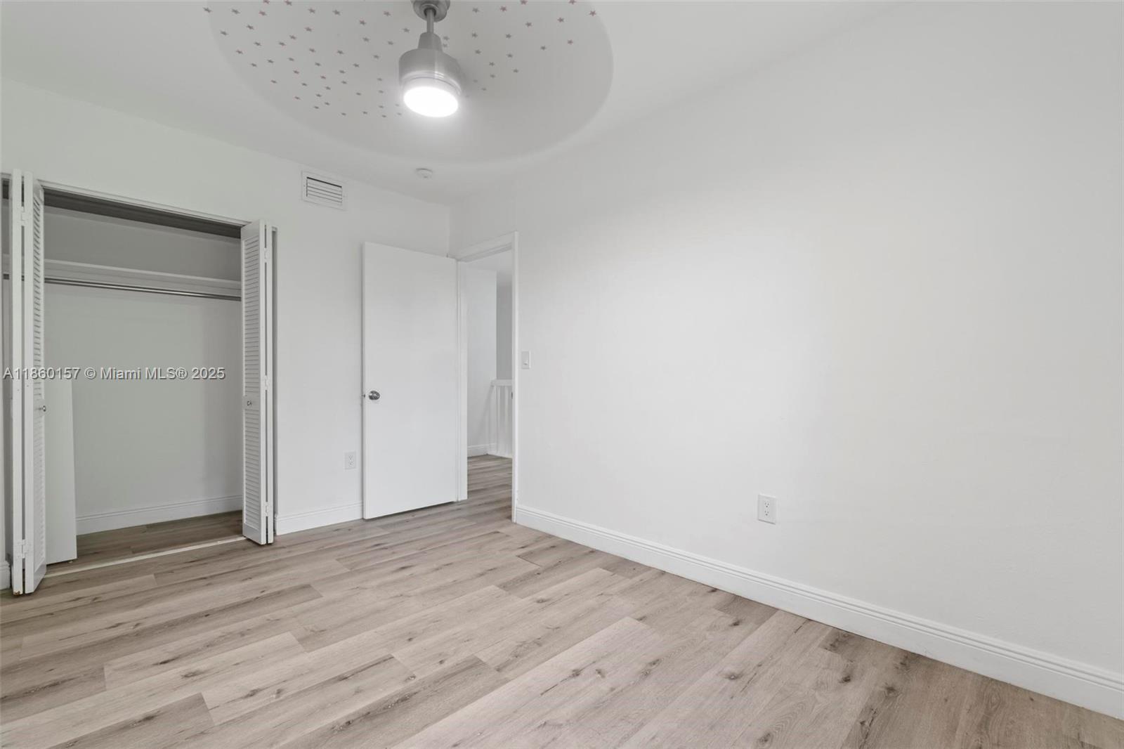 LESLIE ESTATES SEC SEVEN - Residential