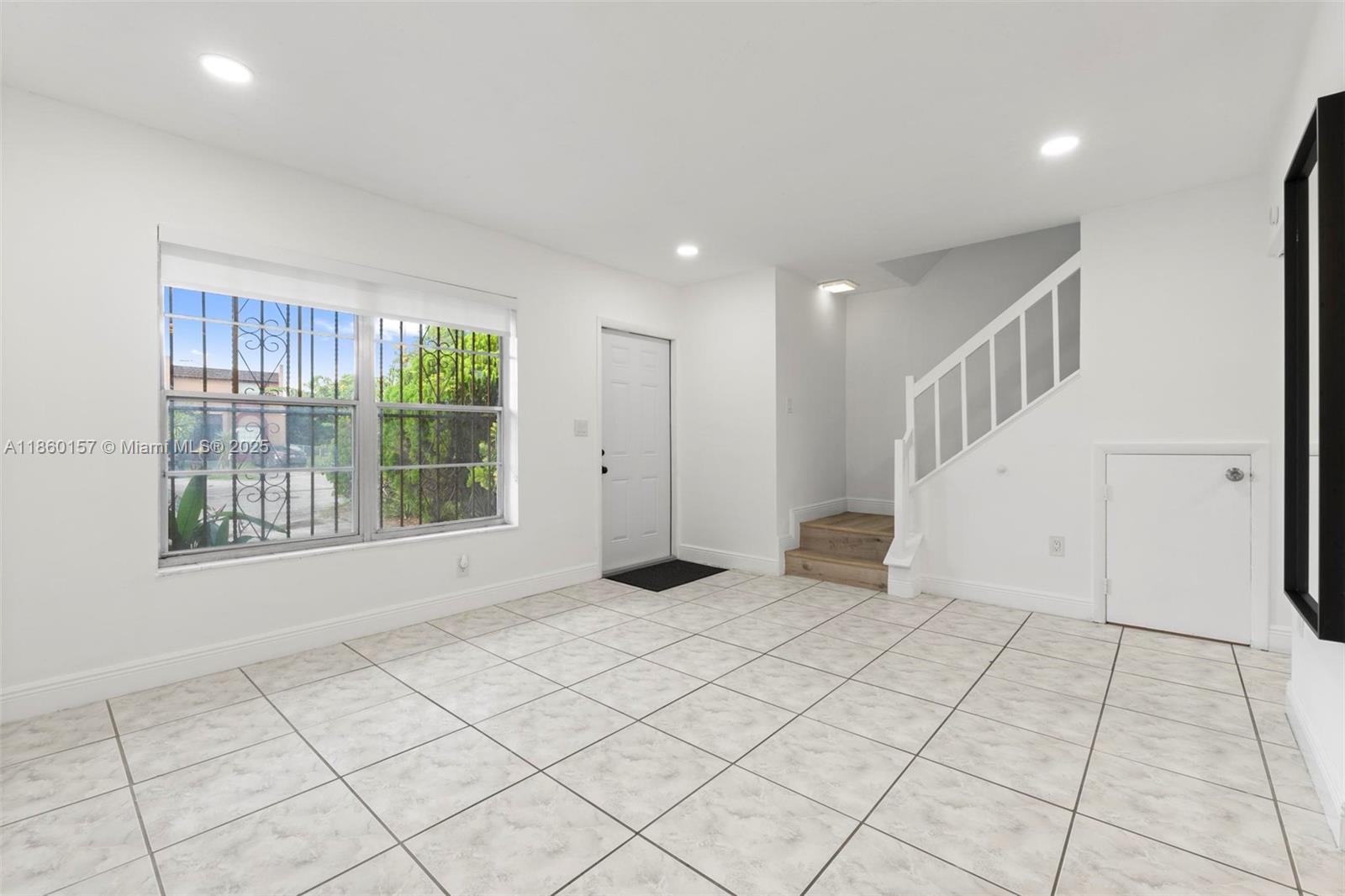 LESLIE ESTATES SEC SEVEN - Residential