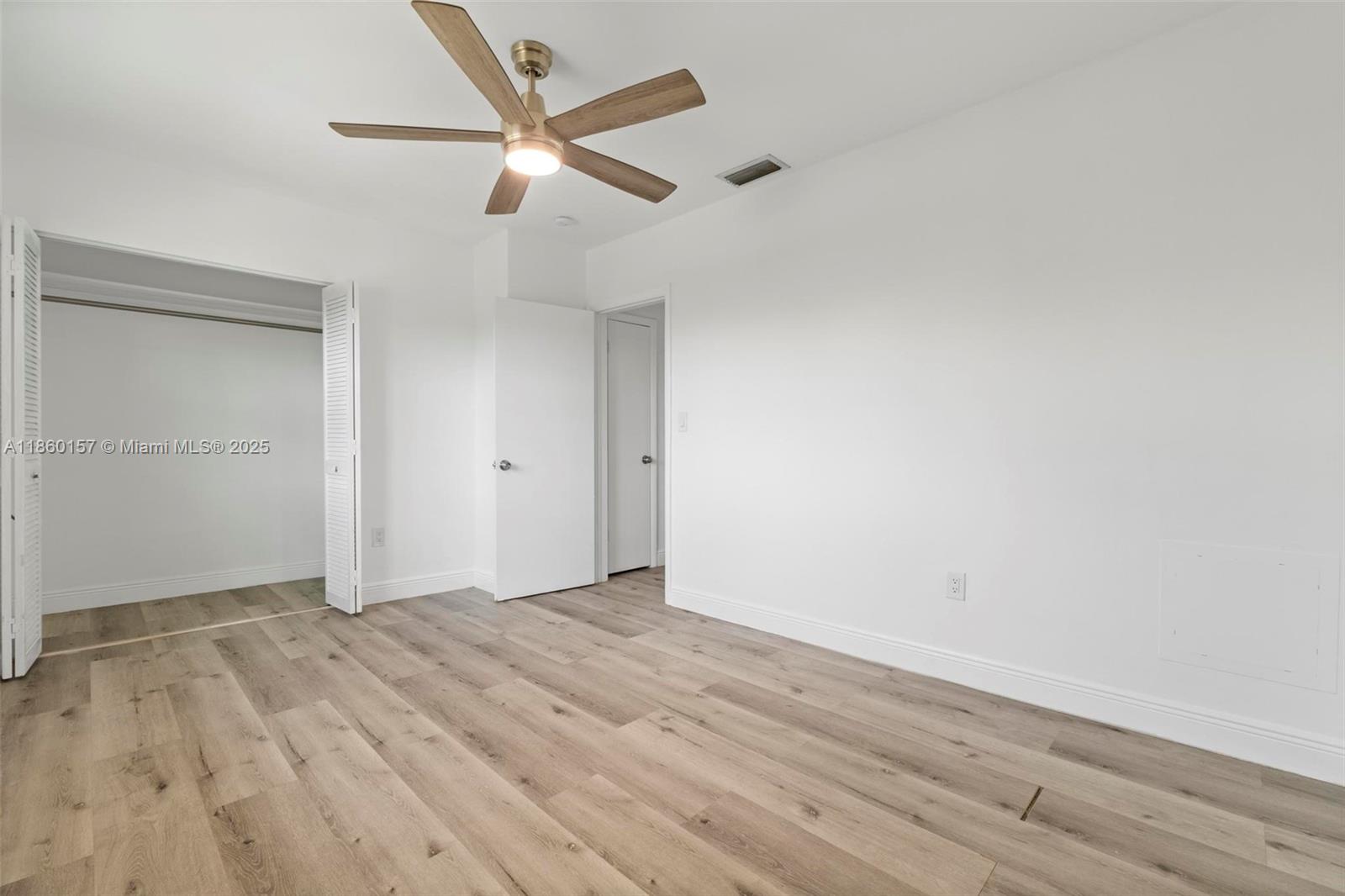 LESLIE ESTATES SEC SEVEN - Residential